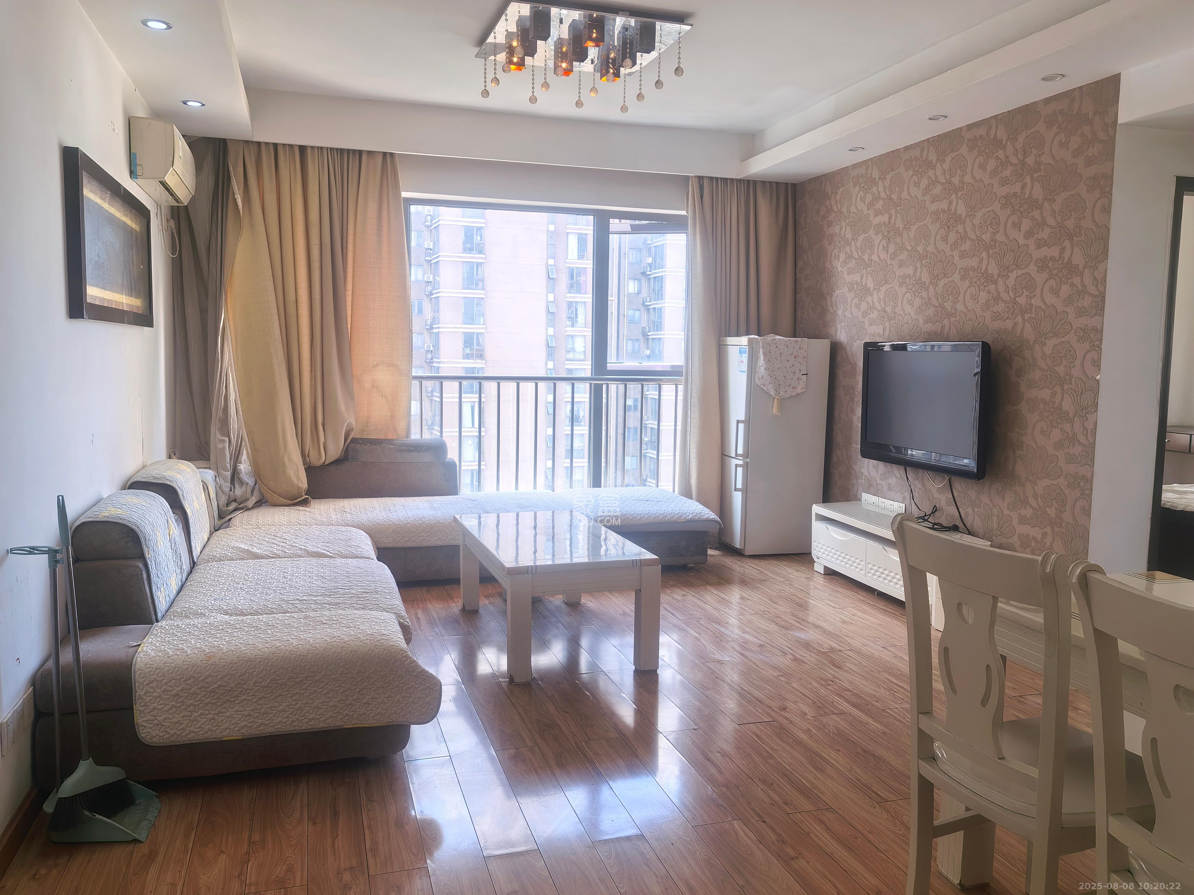 佳天瑞宁花园 2室1厅1卫 2400.0元/月 佳天瑞宁花园 2室1厅1卫 2400.0元/月室内图