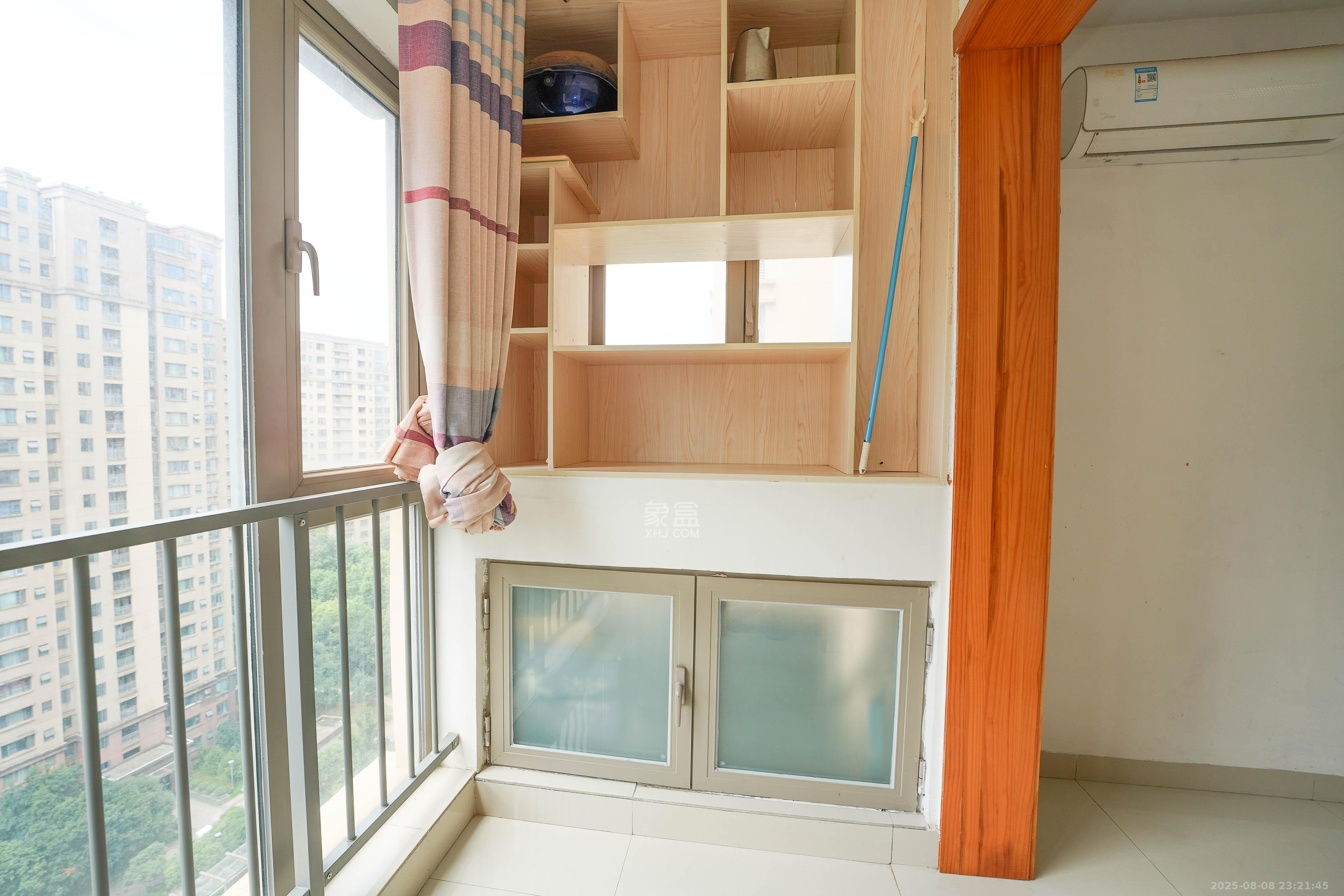 怡海星城  1室1厅1卫    27.8万 怡海星城  1室1厅1卫    27.8万阳台