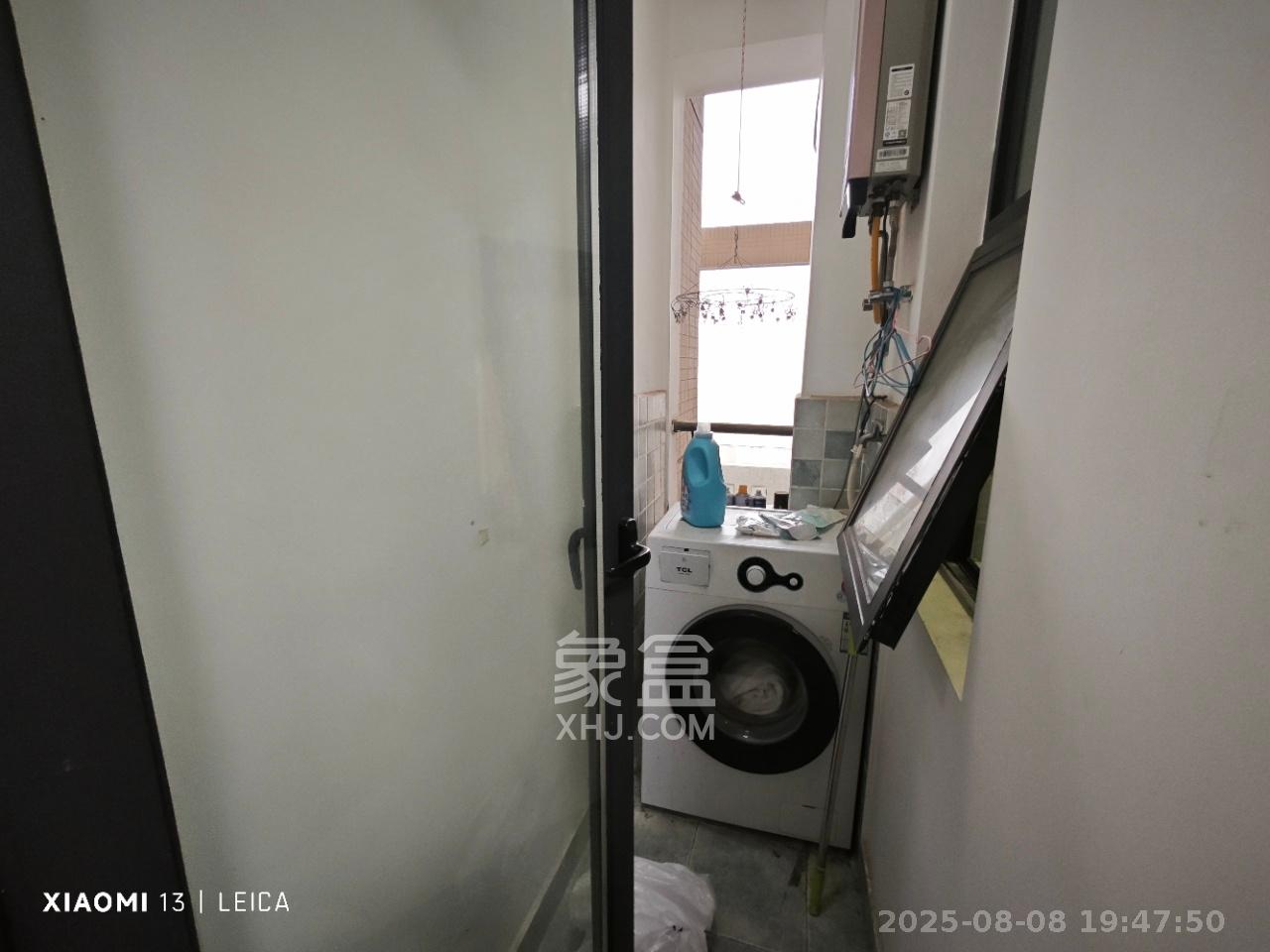 天鸿天府(天鸿中央大院) 2室1厅1卫 2300.0元/月 天鸿天府(天鸿中央大院) 2室1厅1卫 2300.0元/月室内图