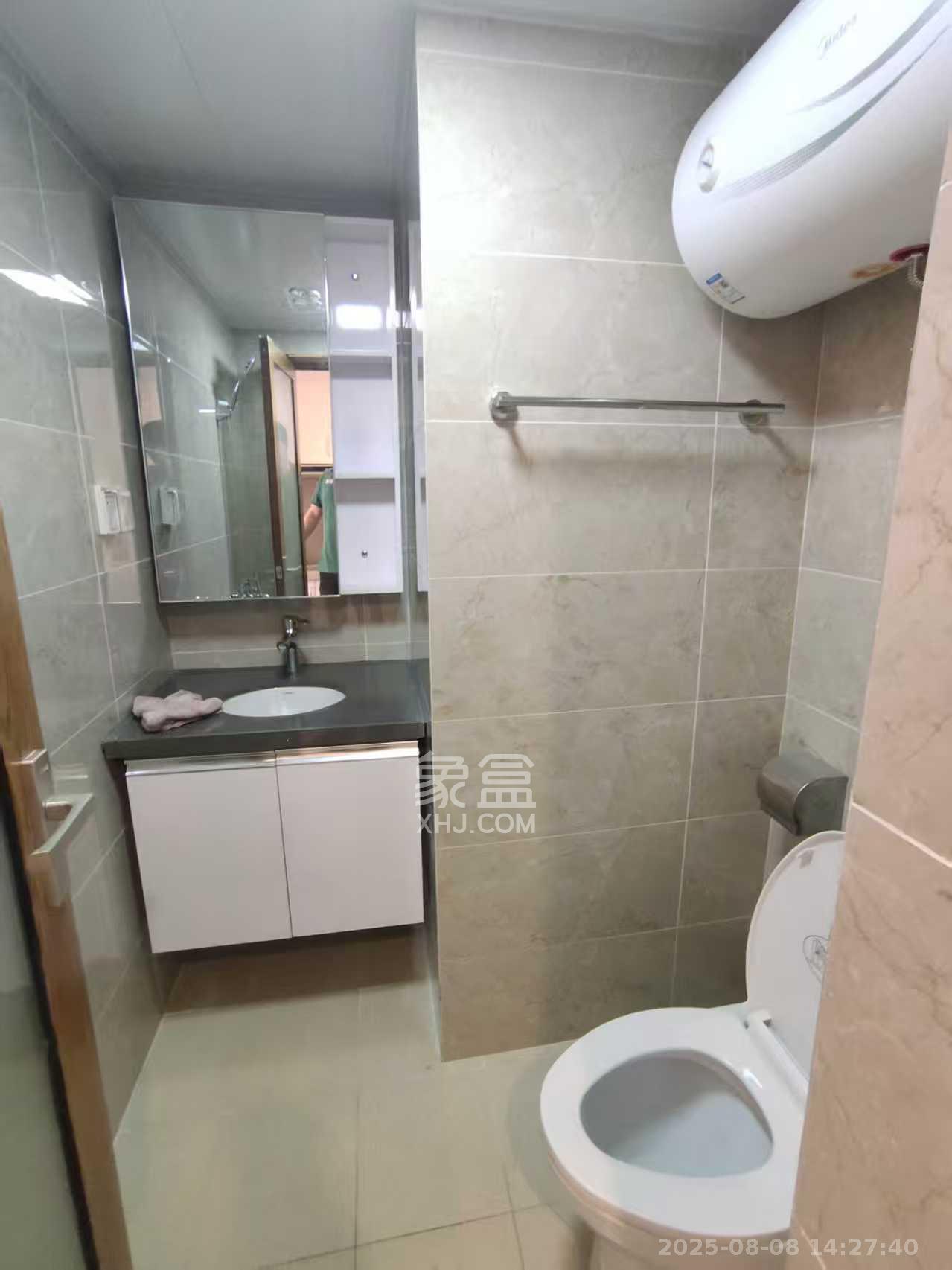 荣泰广场  1室1厅1卫   1400.00元/月室内图