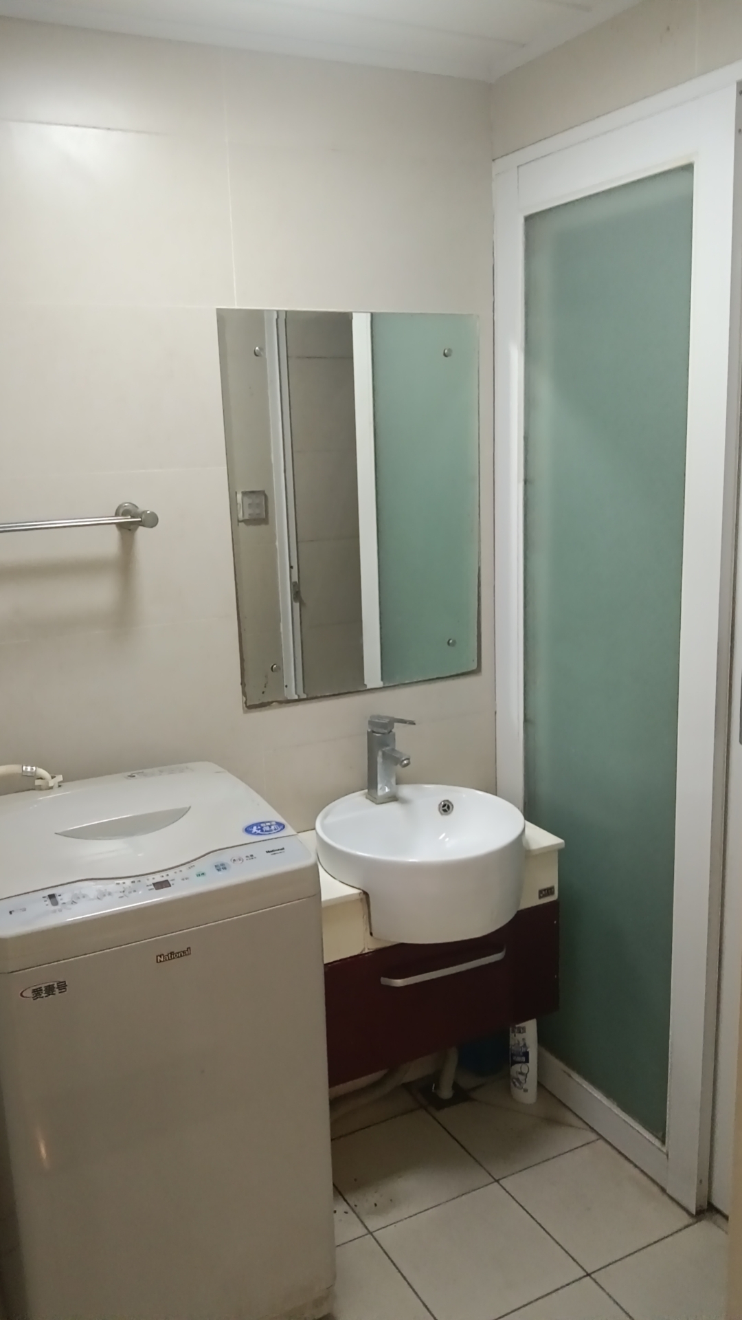 悦心阁  3室2厅2卫   1200.00元/月室内图