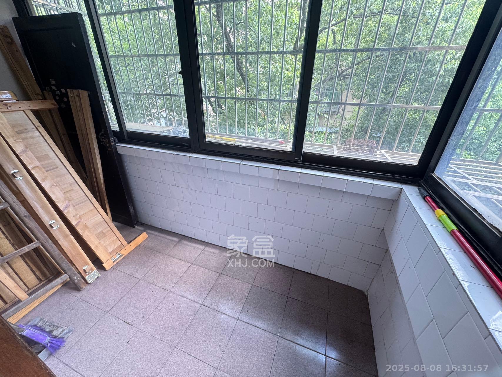 二机小区 2室1厅1卫 1200.0元/月 二机小区 2室1厅1卫 1200.0元/月室内图