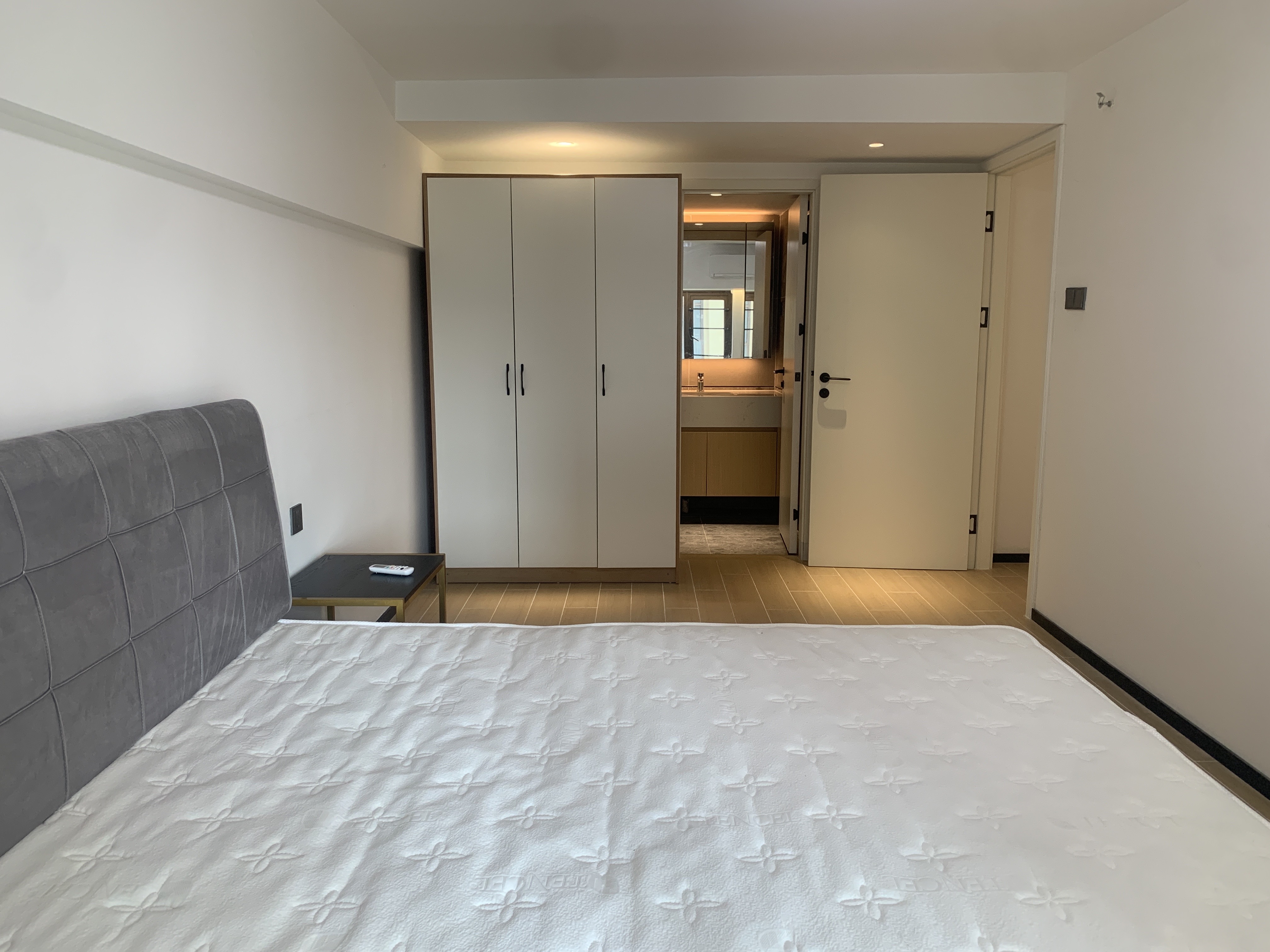 海航豪庭南苑  1室1厅2卫    3200.0元/月 海航豪庭南苑  1室1厅2卫    3200.0元/月室内图