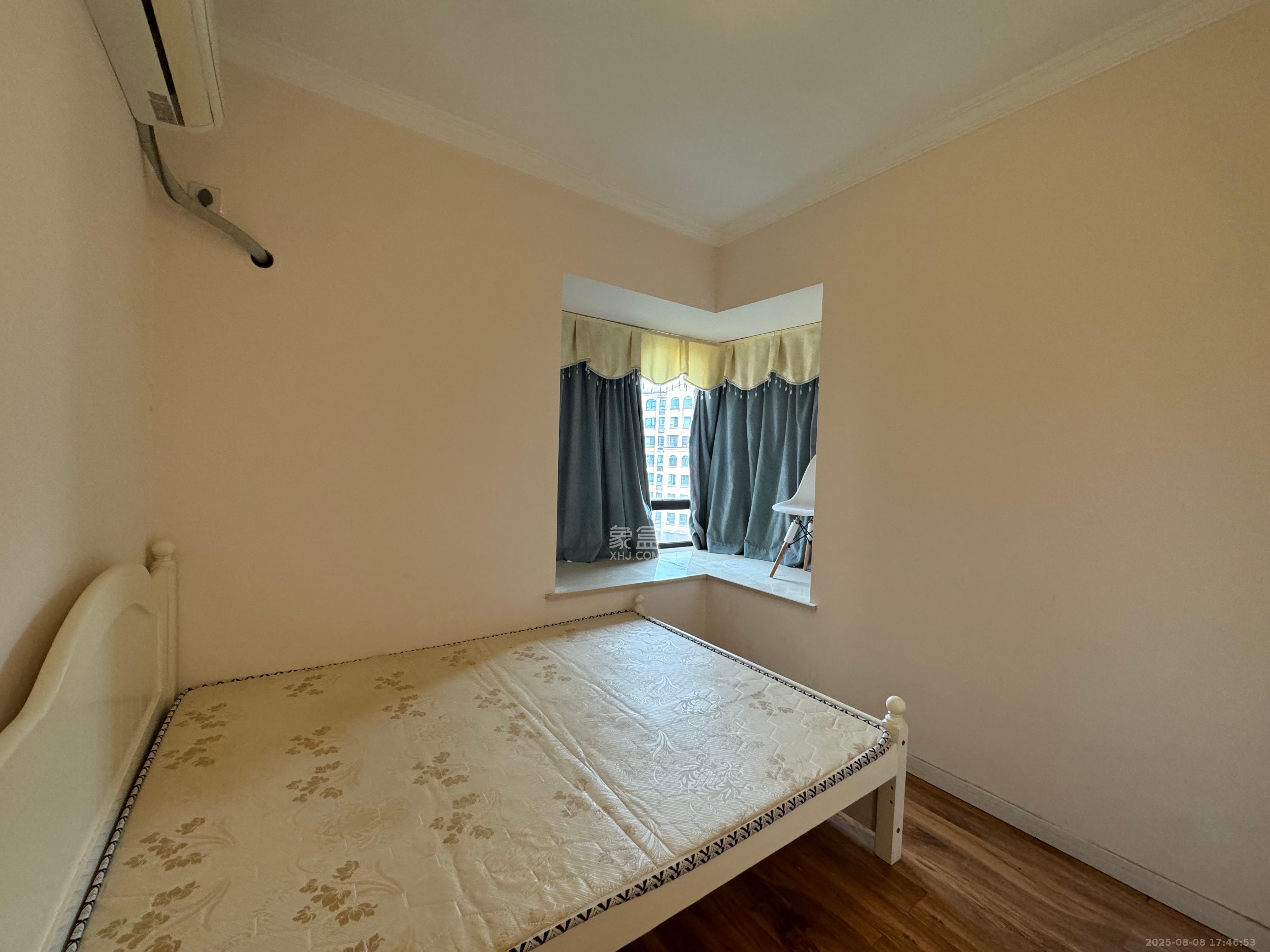 中信凯旋蓝岸(中信新城三期)  3室2厅1卫    2400.0元/月 中信凯旋蓝岸(中信新城三期)  3室2厅1卫    2400.0元/月室内图