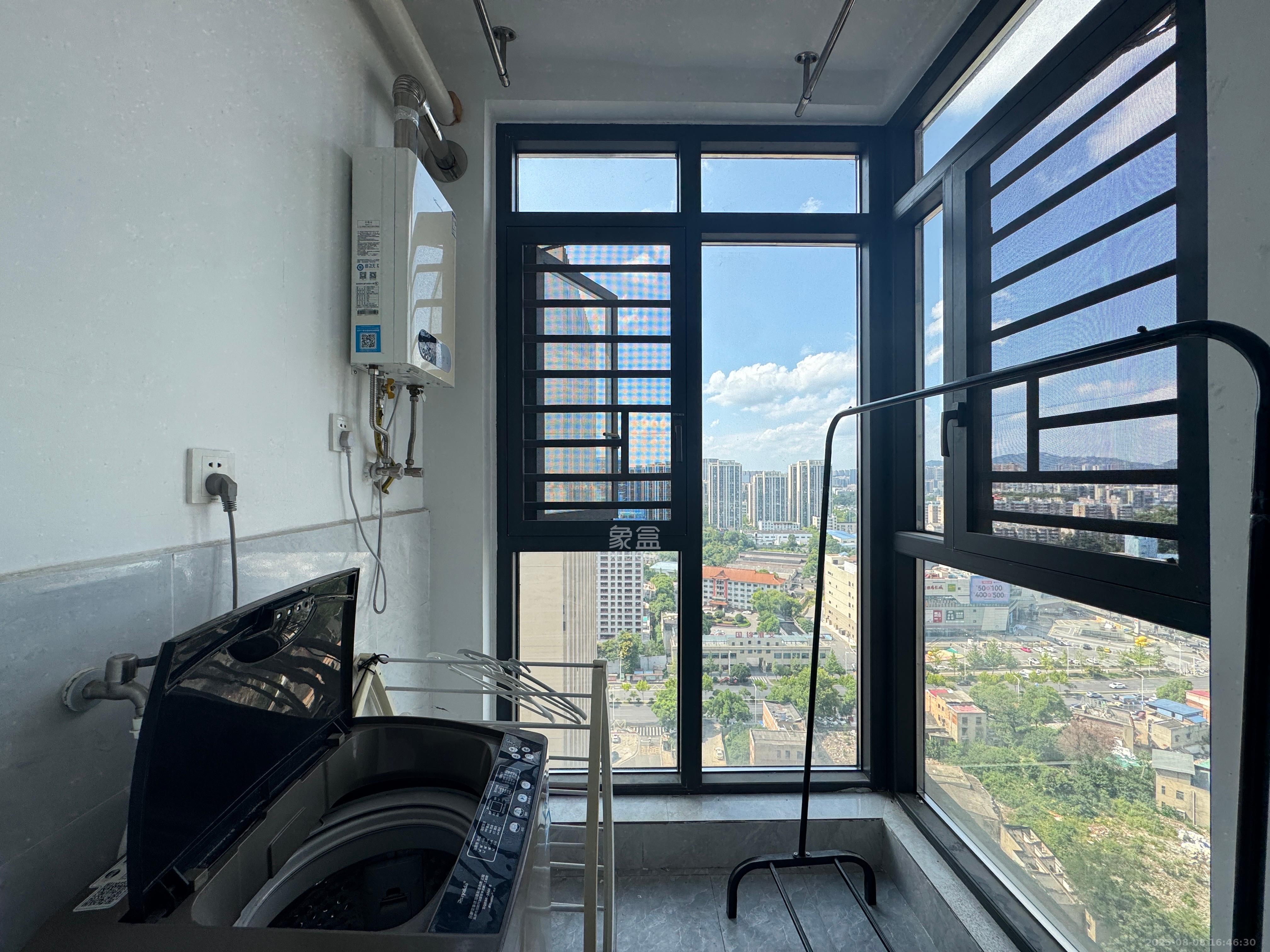 振业城三期  4室2厅2卫    3200.0元/月 振业城三期  4室2厅2卫    3200.0元/月室内图