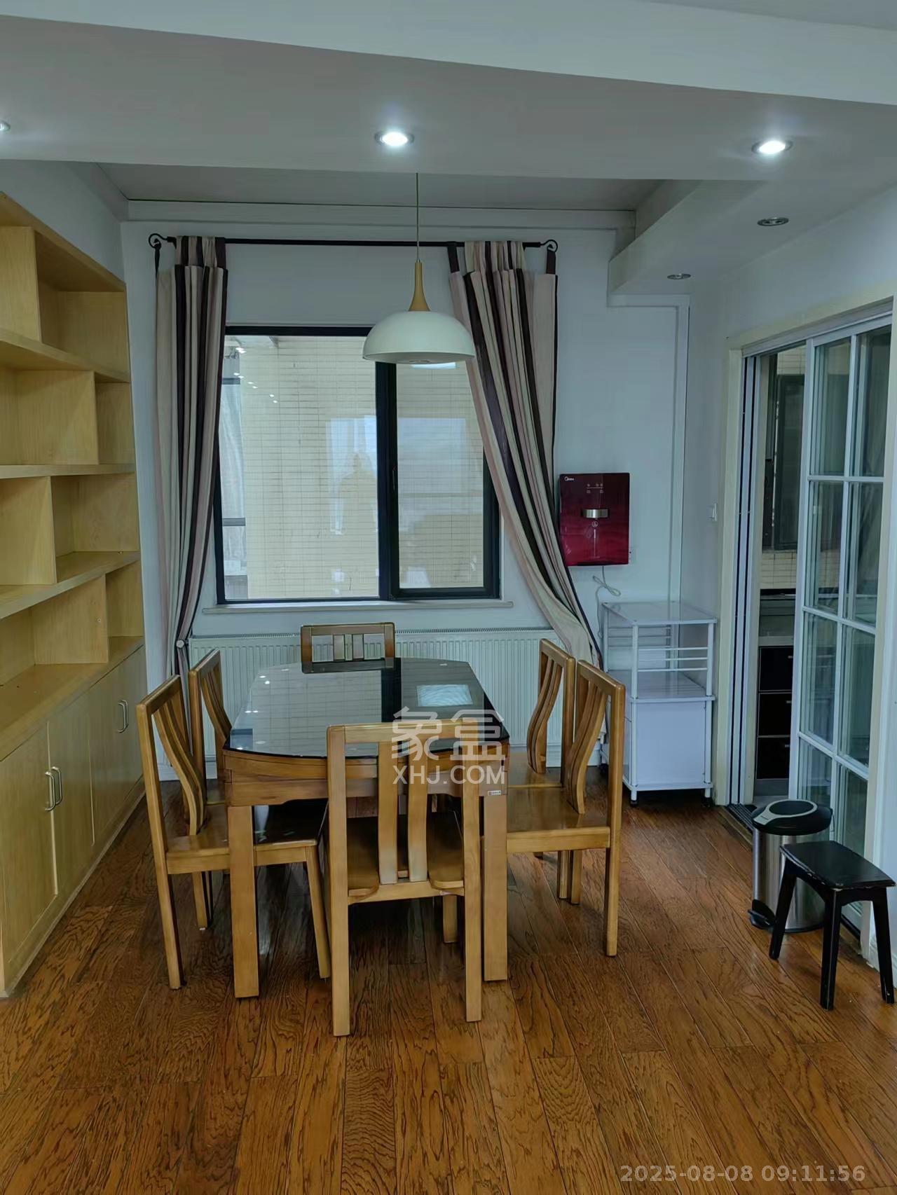 莱茵城 4室2厅2卫 2800.0元/月 莱茵城 4室2厅2卫 2800.0元/月室内图