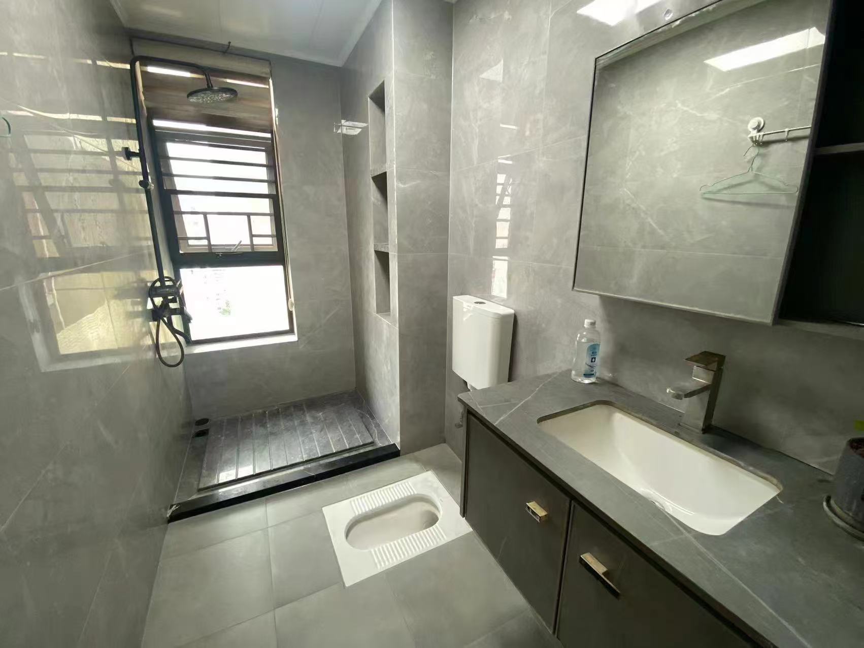 金城新天地 3室2厅2卫 3500.0元/月 金城新天地 3室2厅2卫 3500.0元/月室内图