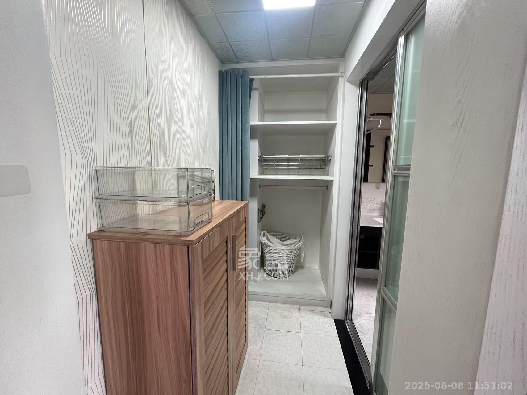 月湖兰庭  3室2厅2卫   3500.00元/月室内图
