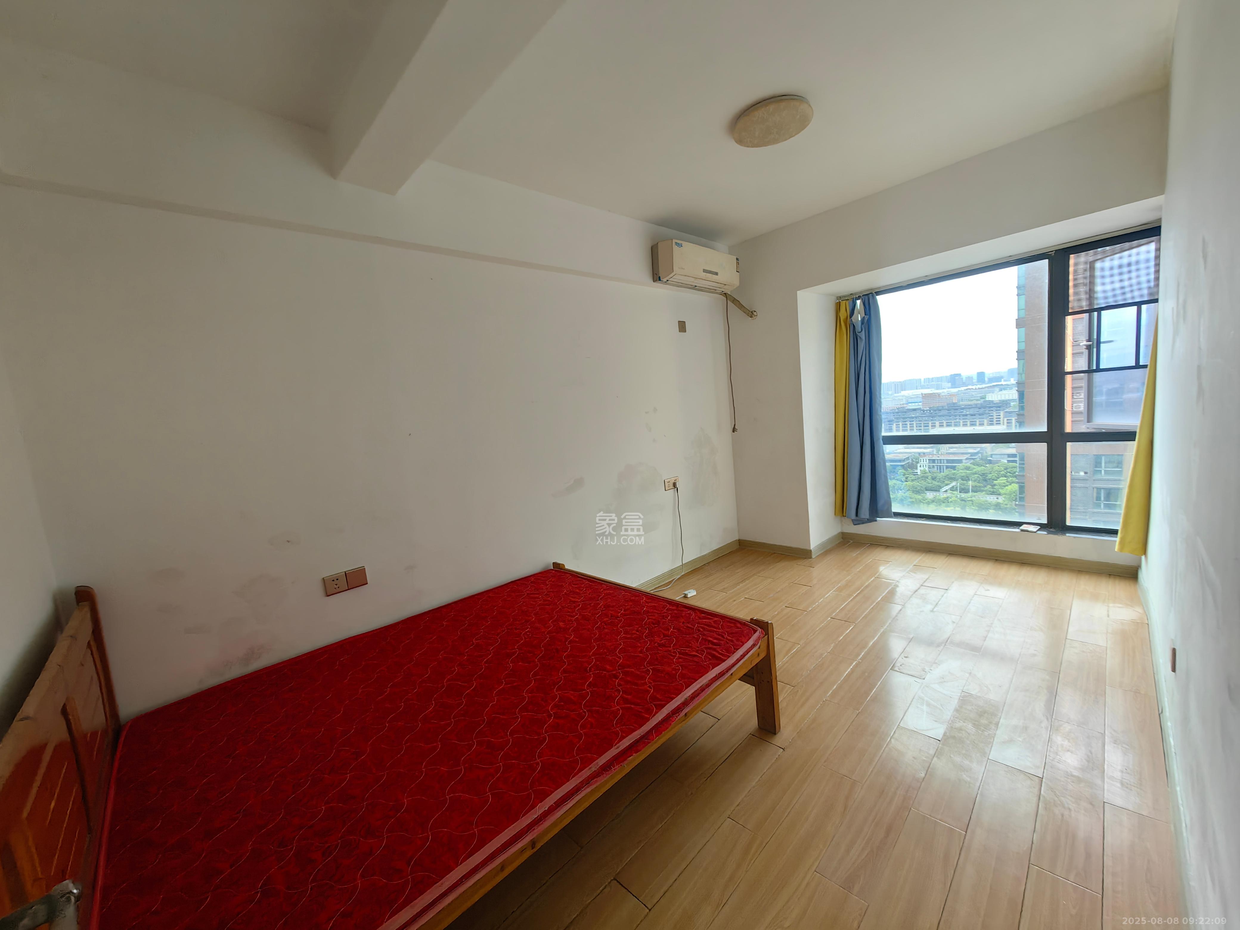 海伦春天 3室2厅1卫 1950.0元/月 海伦春天 3室2厅1卫 1950.0元/月室内图