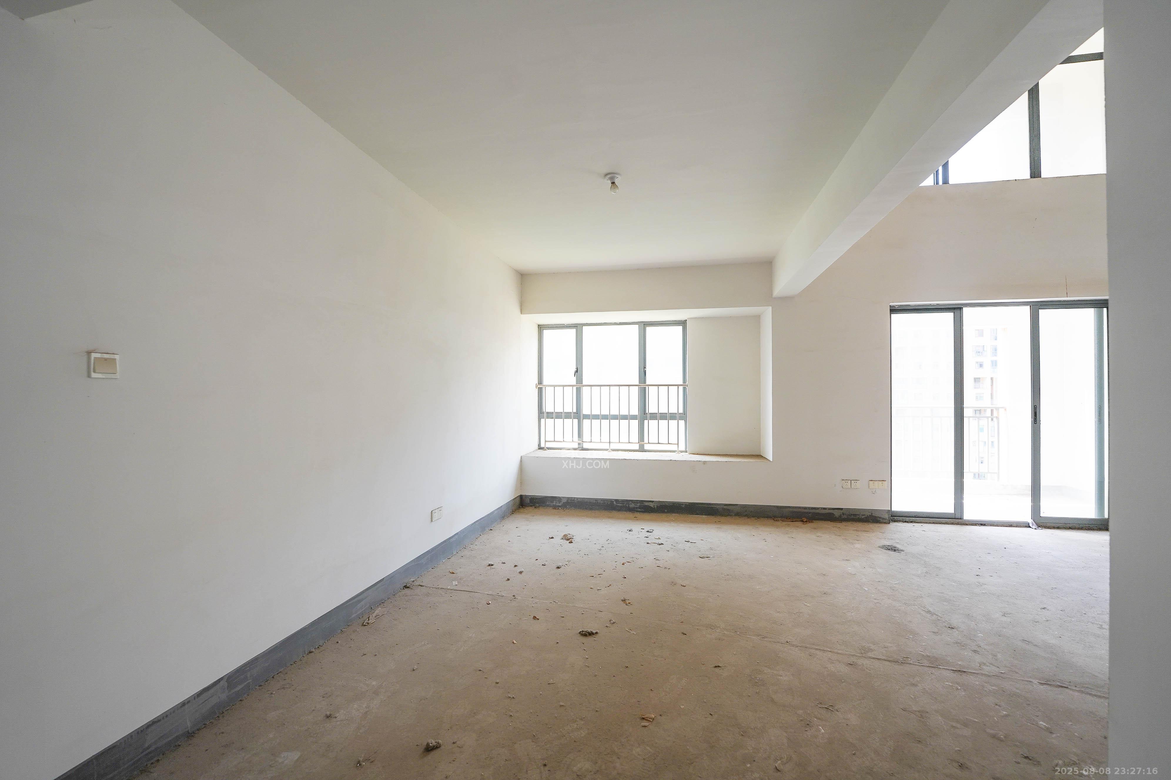 和美星城 5室2厅1卫 150.0万 和美星城 5室2厅1卫 150.0万卧室