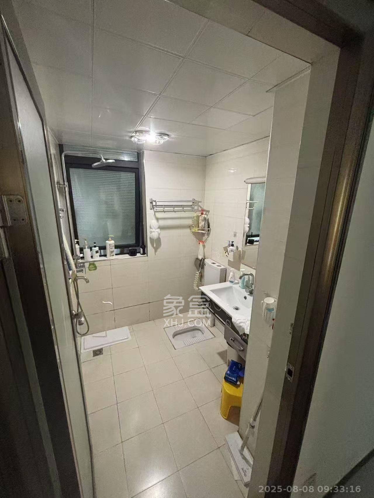 金土地第一湾 3室2厅1卫 2200.0元/月 金土地第一湾 3室2厅1卫 2200.0元/月室内图