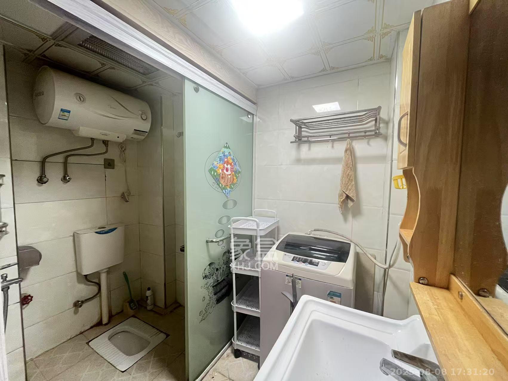 保利麓谷林语I区  1室1厅1卫    1400.0元/月室内图