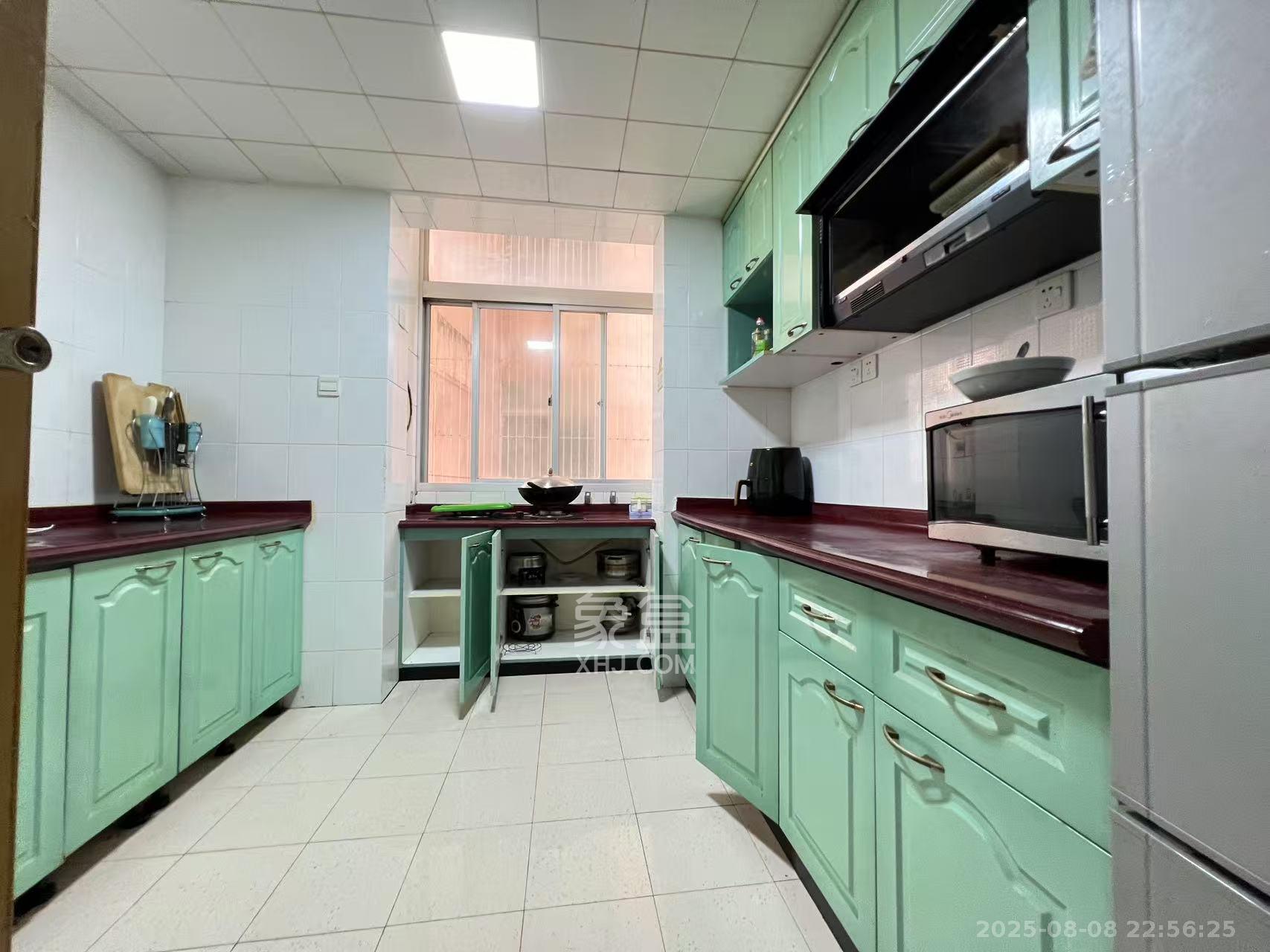 湘农桥社区  3室2厅2卫    4000.0元/月室内图