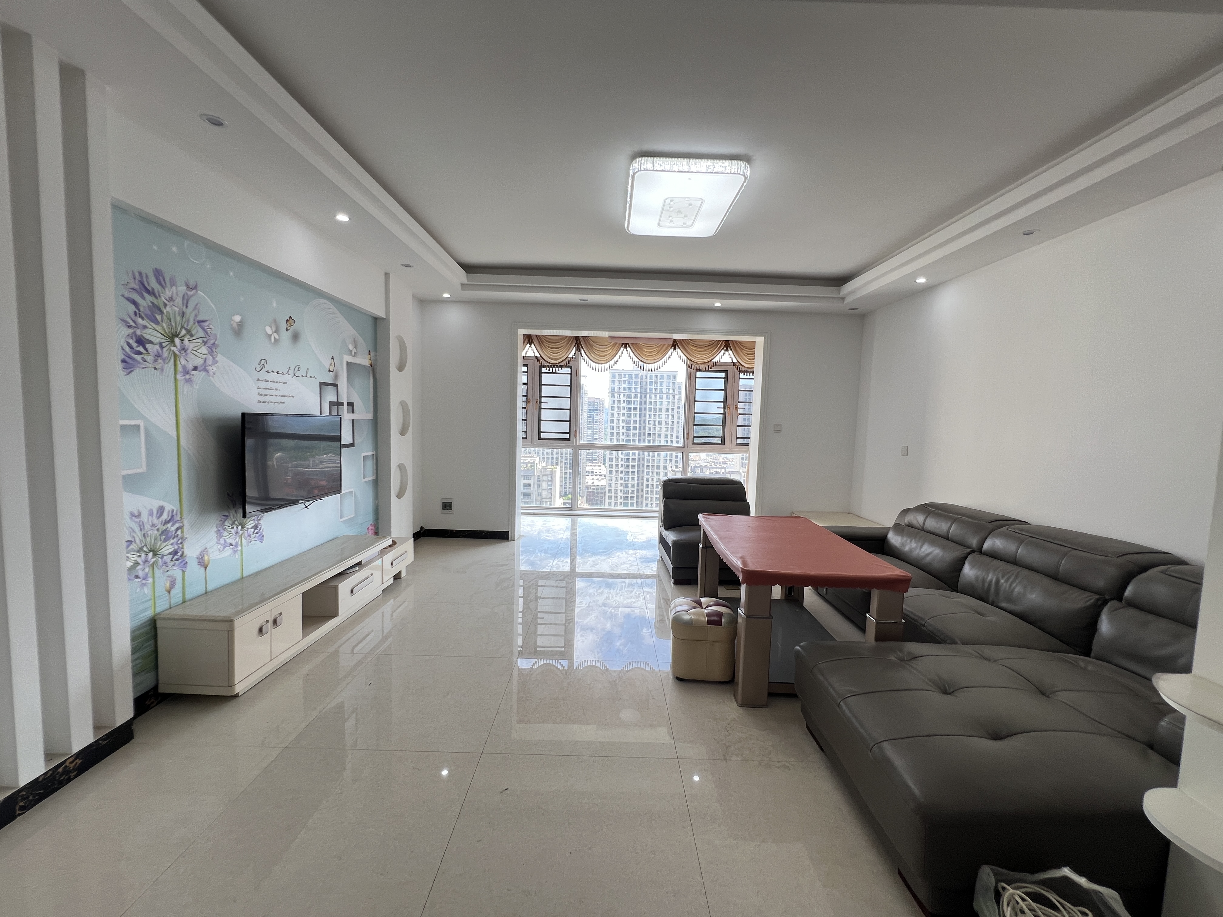 南苑上和一期  4室2厅2卫    88.8万 南苑上和一期  4室2厅2卫    88.8万客厅