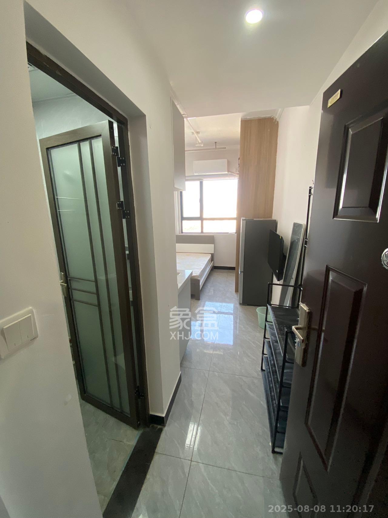 洋湖时代  1室1厅1卫    1100.0元/月 洋湖时代  1室1厅1卫    1100.0元/月