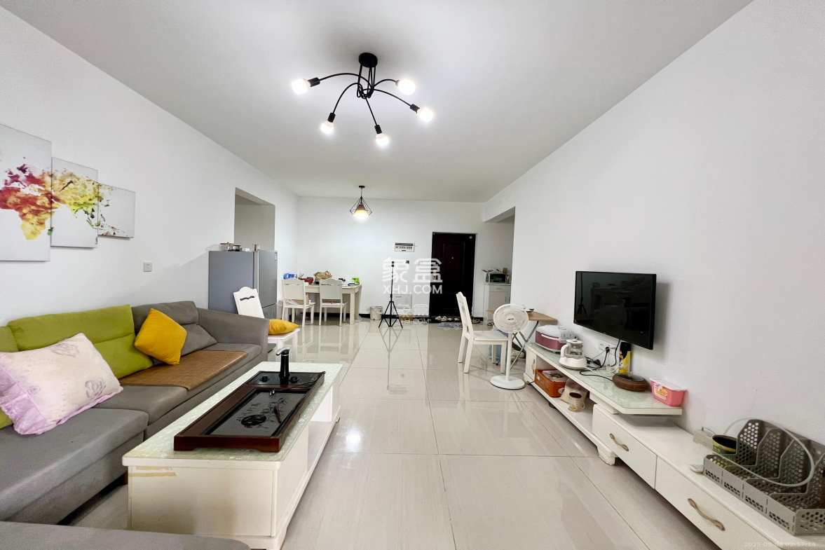 钱隆世家 3室2厅2卫 2100.0元/月 钱隆世家 3室2厅2卫 2100.0元/月室内图