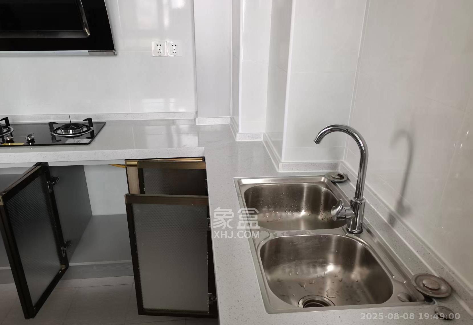 振业城三期  4室2厅2卫    4000.0元/月室内图