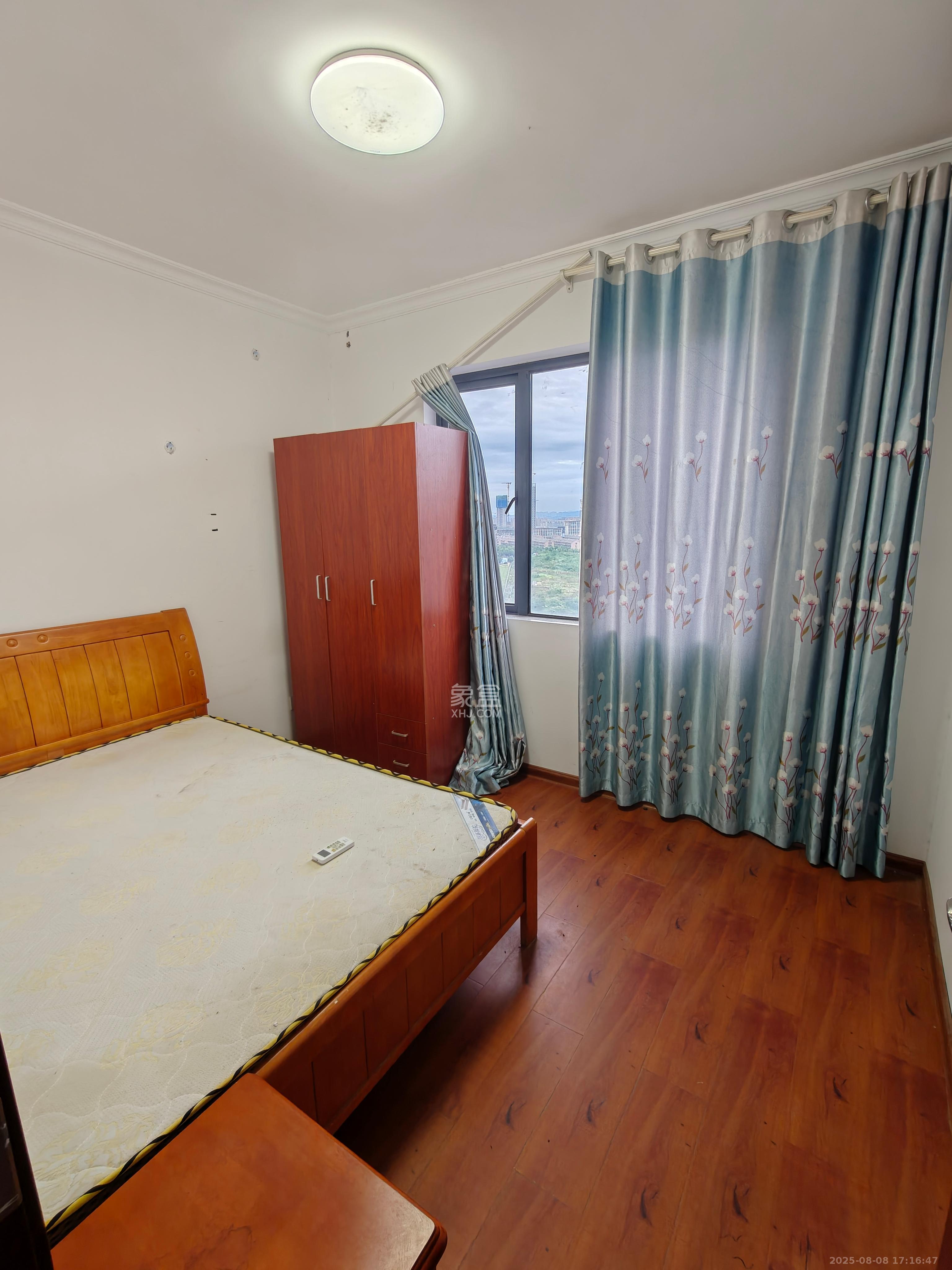 卢浮原著 4室2厅2卫 2500.0元/月 卢浮原著 4室2厅2卫 2500.0元/月室内图