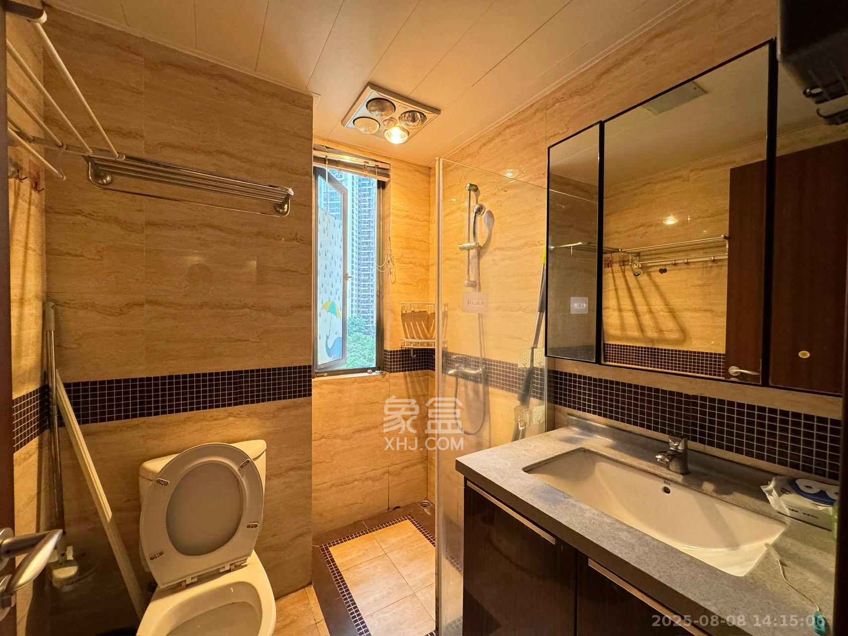 万科城  3室2厅1卫    2500.0元/月 万科城  3室2厅1卫    2500.0元/月室内图