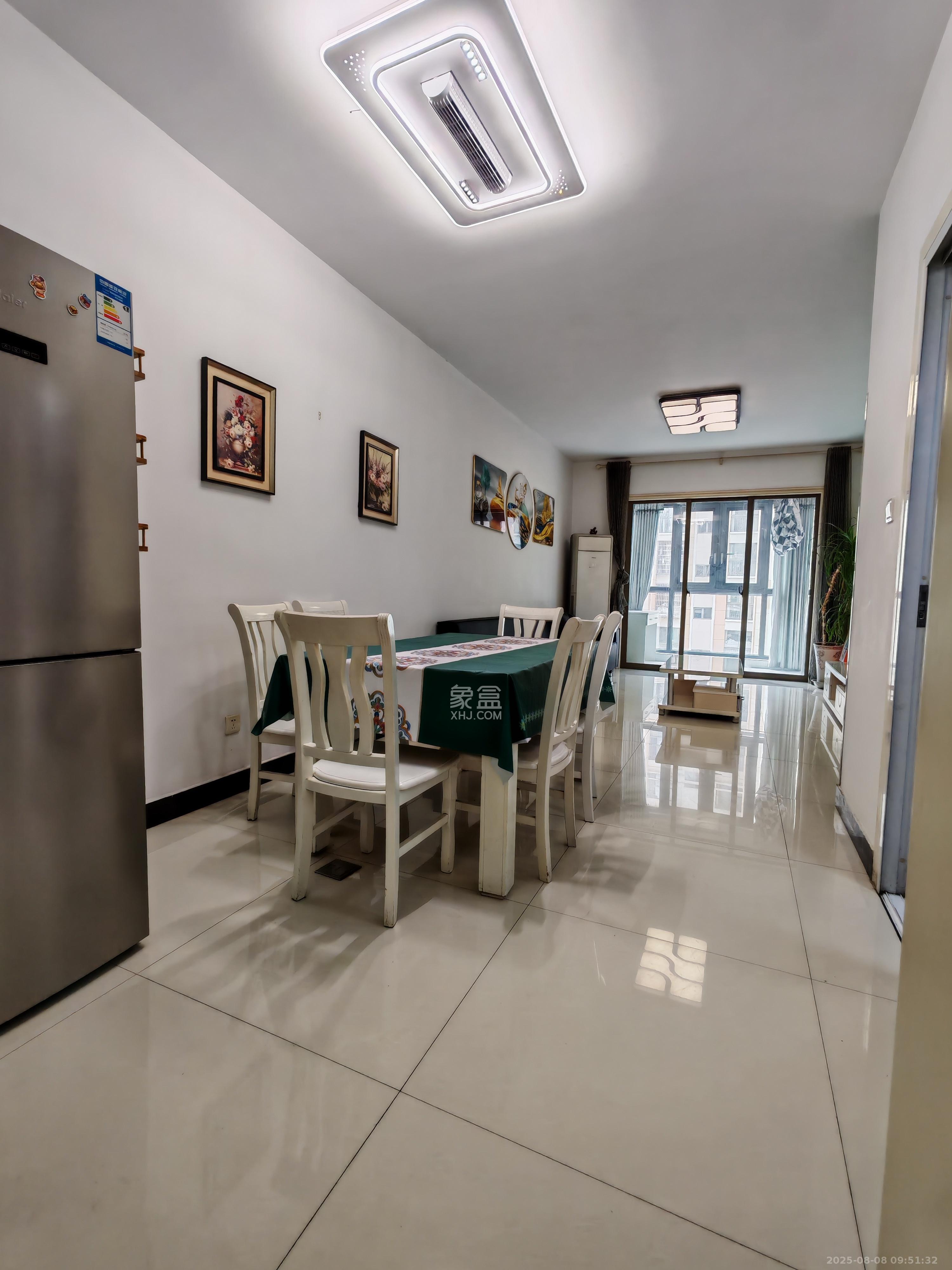 米兰春天  3室2厅1卫    2000.0元/月 米兰春天  3室2厅1卫    2000.0元/月