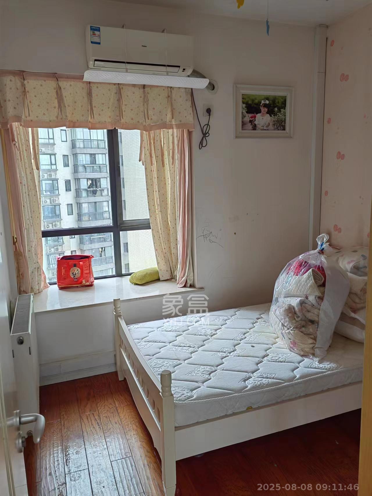 莱茵城 4室2厅2卫 2800.0元/月 莱茵城 4室2厅2卫 2800.0元/月室内图