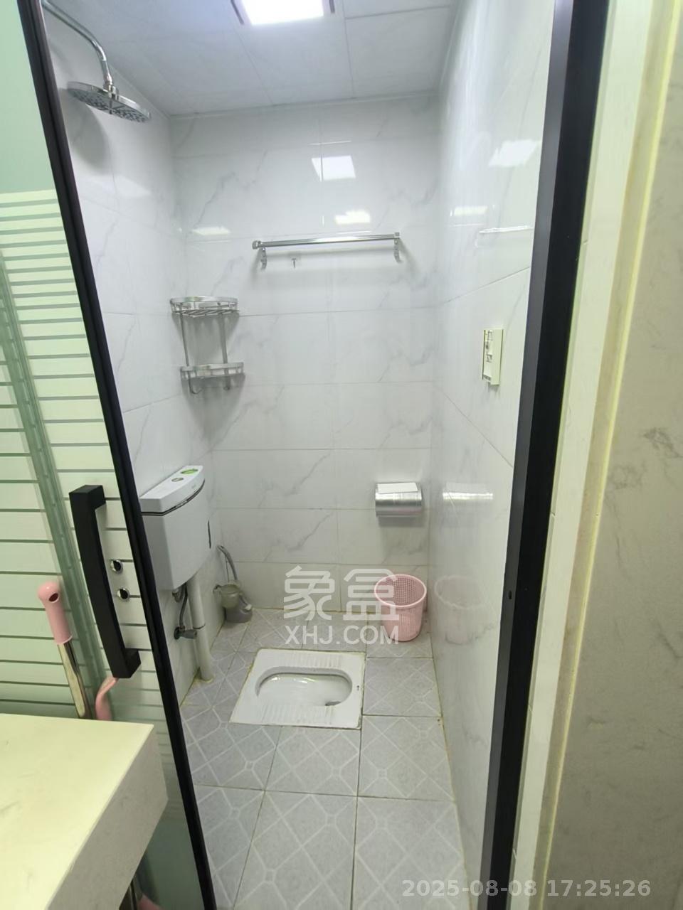 复地星光天地 1室1厅1卫 1500.0元/月 复地星光天地 1室1厅1卫 1500.0元/月室内图