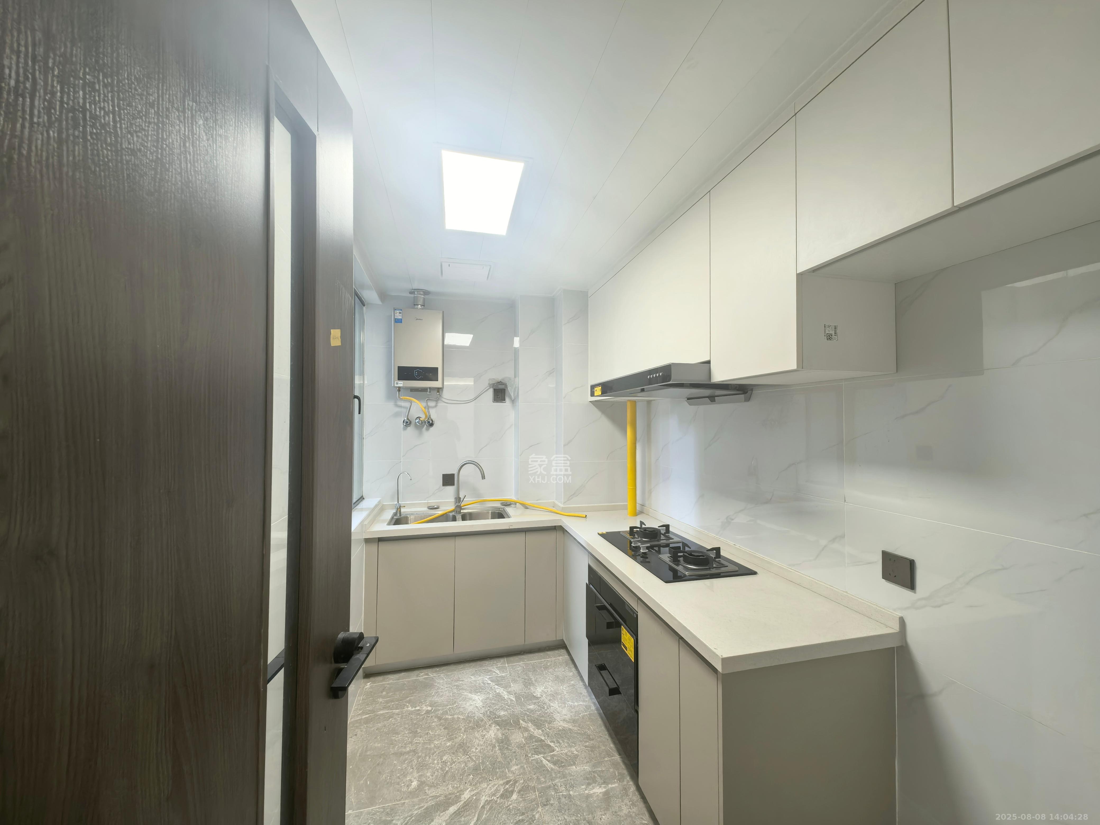 欣利梅溪左岸  3室2厅2卫    3500.0元/月 欣利梅溪左岸  3室2厅2卫    3500.0元/月室内图