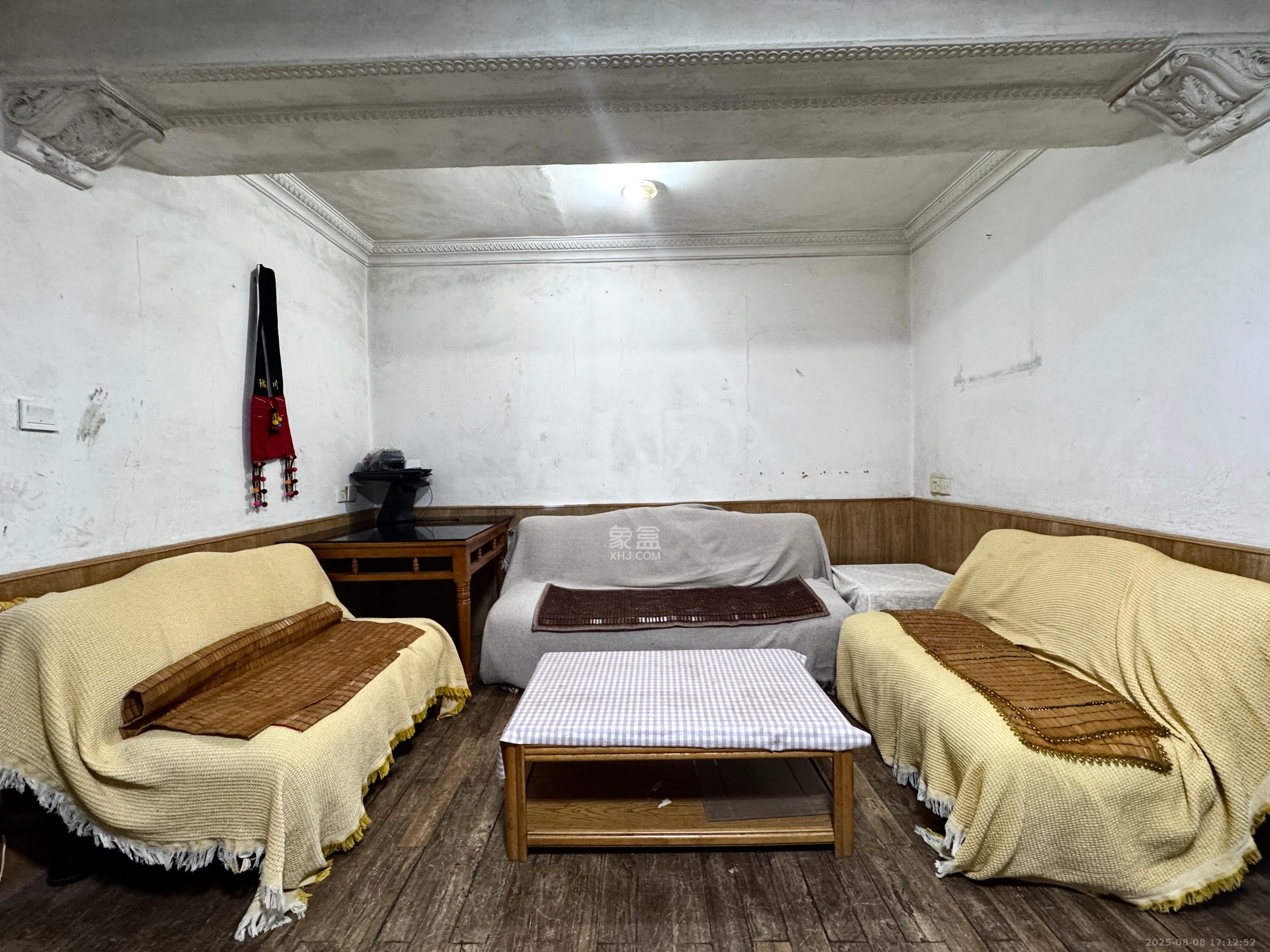 友谊路电视机厂宿舍 2室2厅1卫 1300.00元/月 友谊路电视机厂宿舍 2室2厅1卫 1300.00元/月室内图