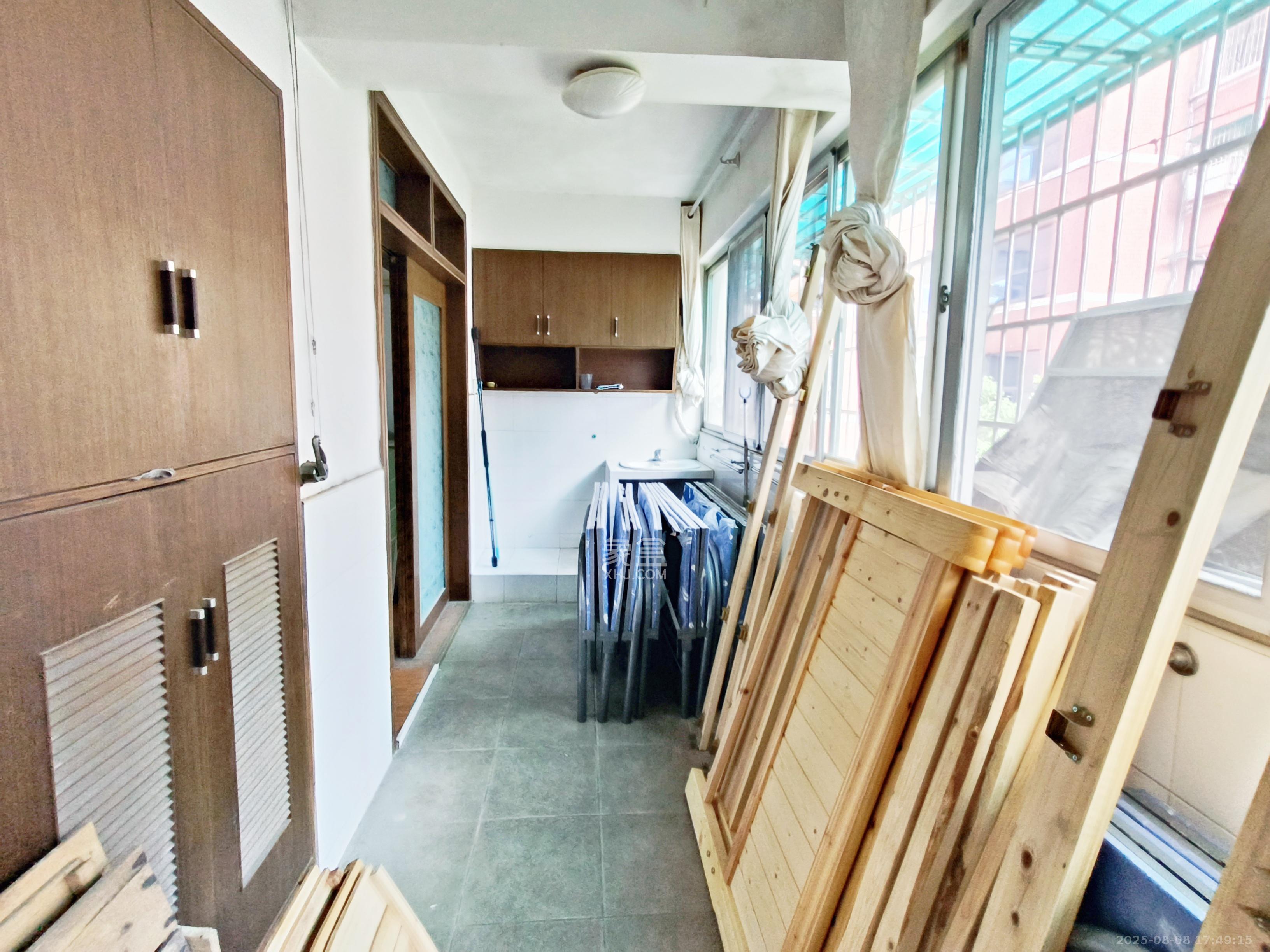 银杉雅园 4室2厅1卫 2200.0元/月 银杉雅园 4室2厅1卫 2200.0元/月室内图