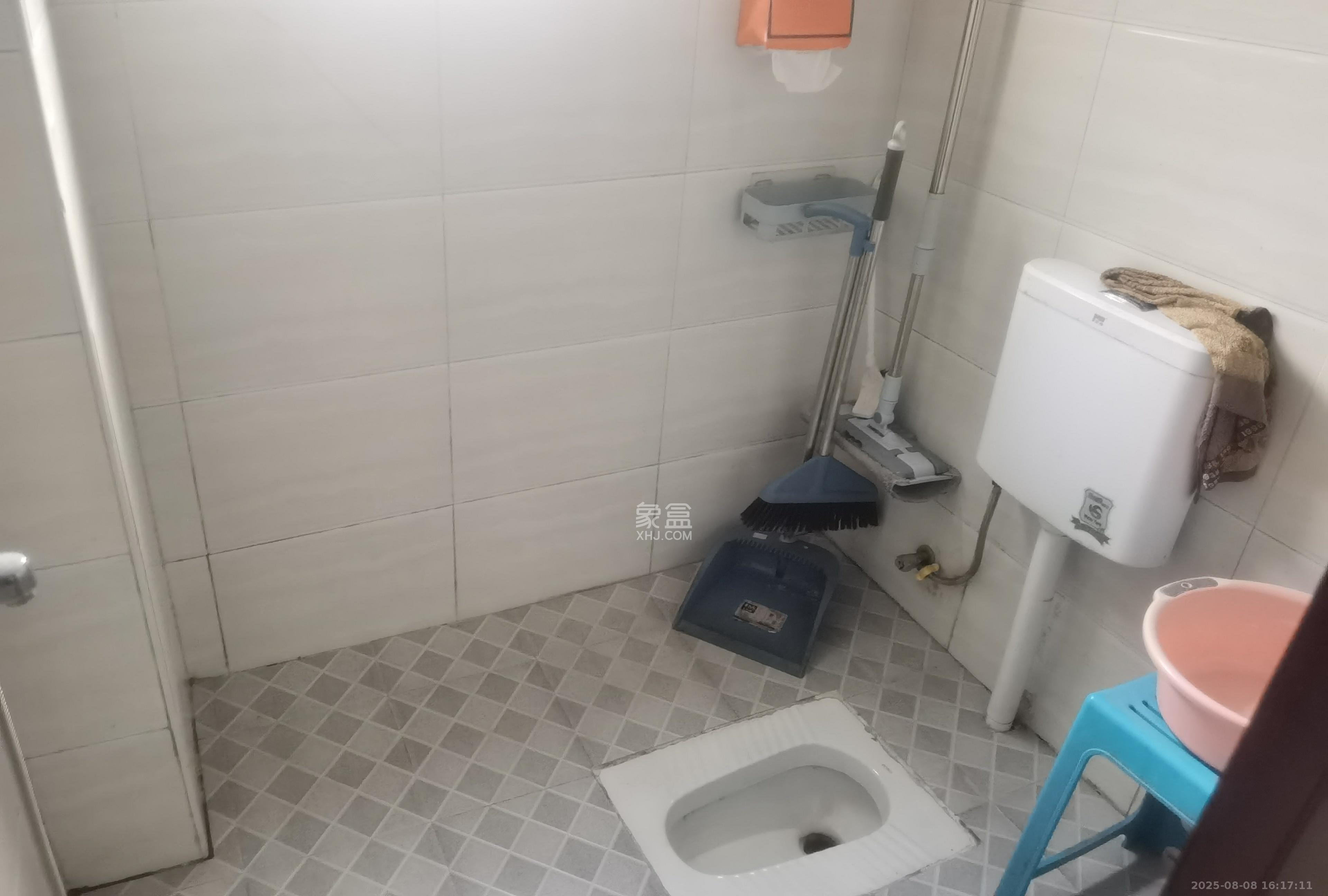 嘉华城(一期) 2室2厅1卫 2200.0元/月 嘉华城(一期) 2室2厅1卫 2200.0元/月室内图