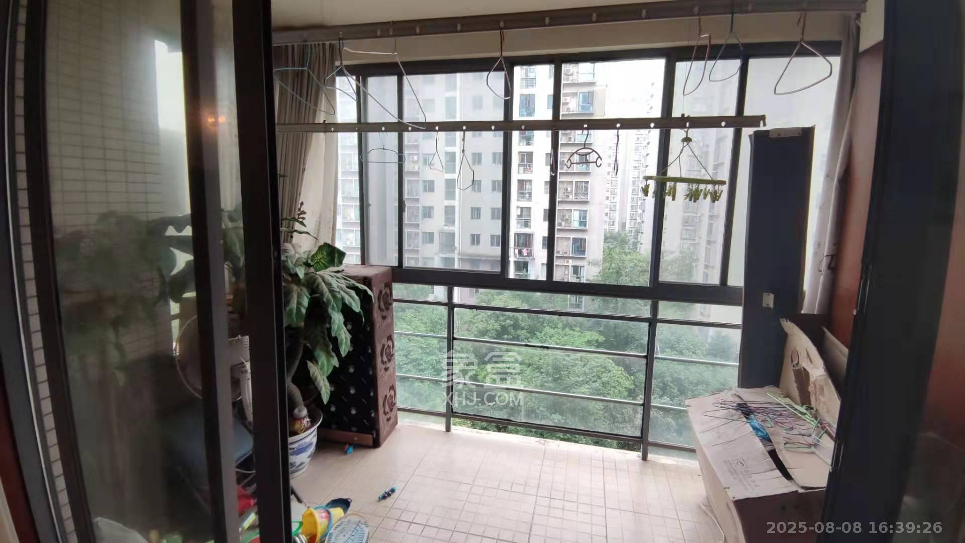 银港水晶城  3室2厅2卫   2800.00元/月室内图