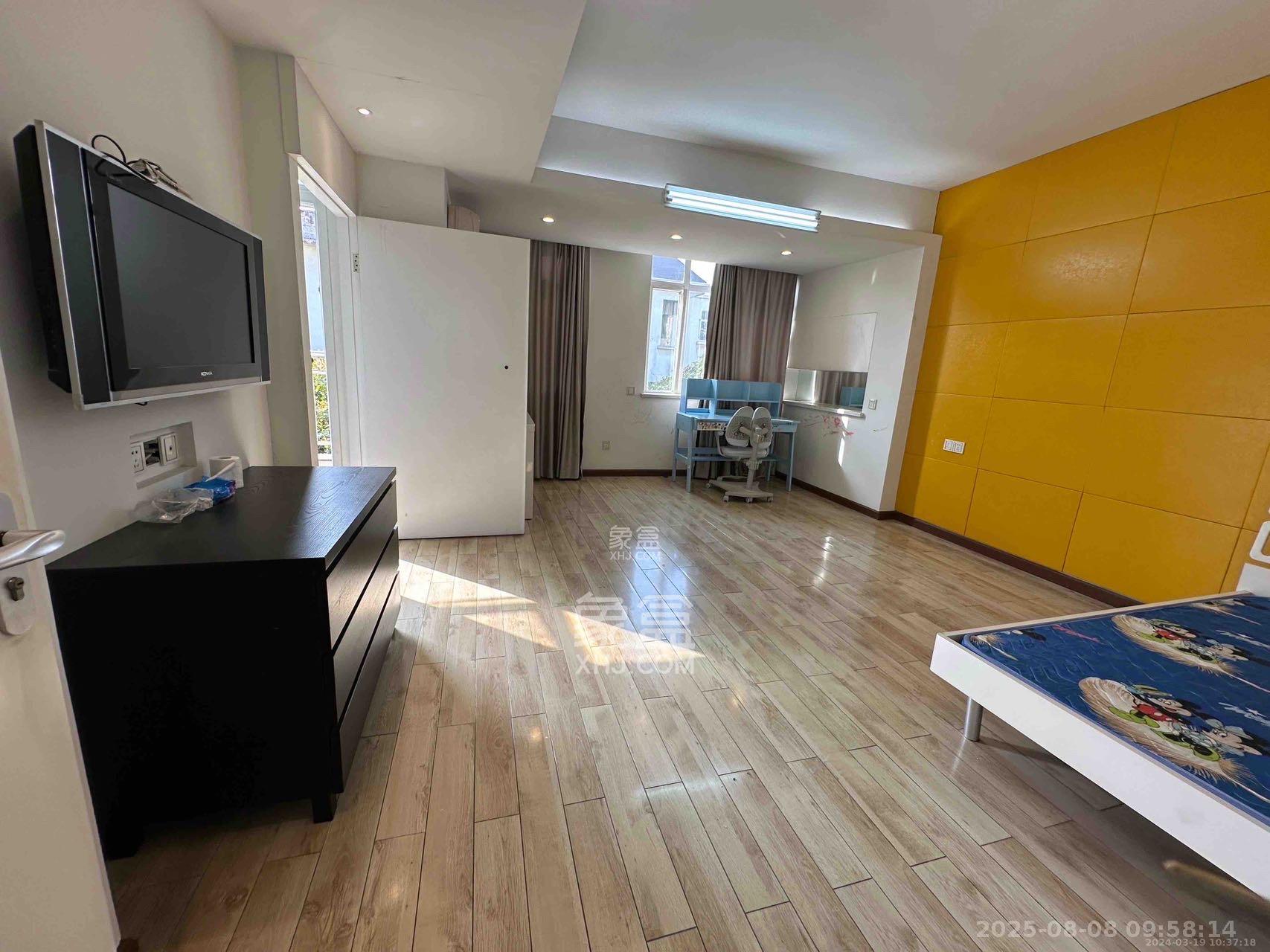 麓谷锦园  5室2厅3卫    7000.0元/月 麓谷锦园  5室2厅3卫    7000.0元/月室内图