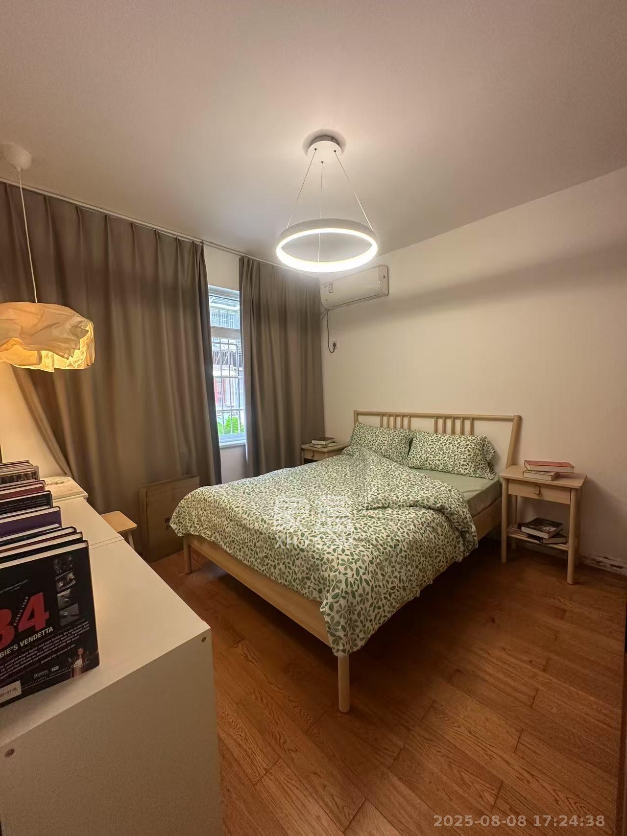 农行小区(农行宿舍) 1室2厅1卫 2800.0元/月 农行小区(农行宿舍) 1室2厅1卫 2800.0元/月室内图