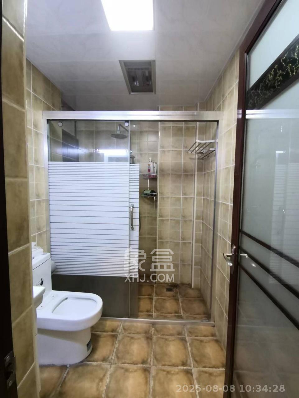 宏聚地中海  3室2厅2卫    2000.0元/月室内图