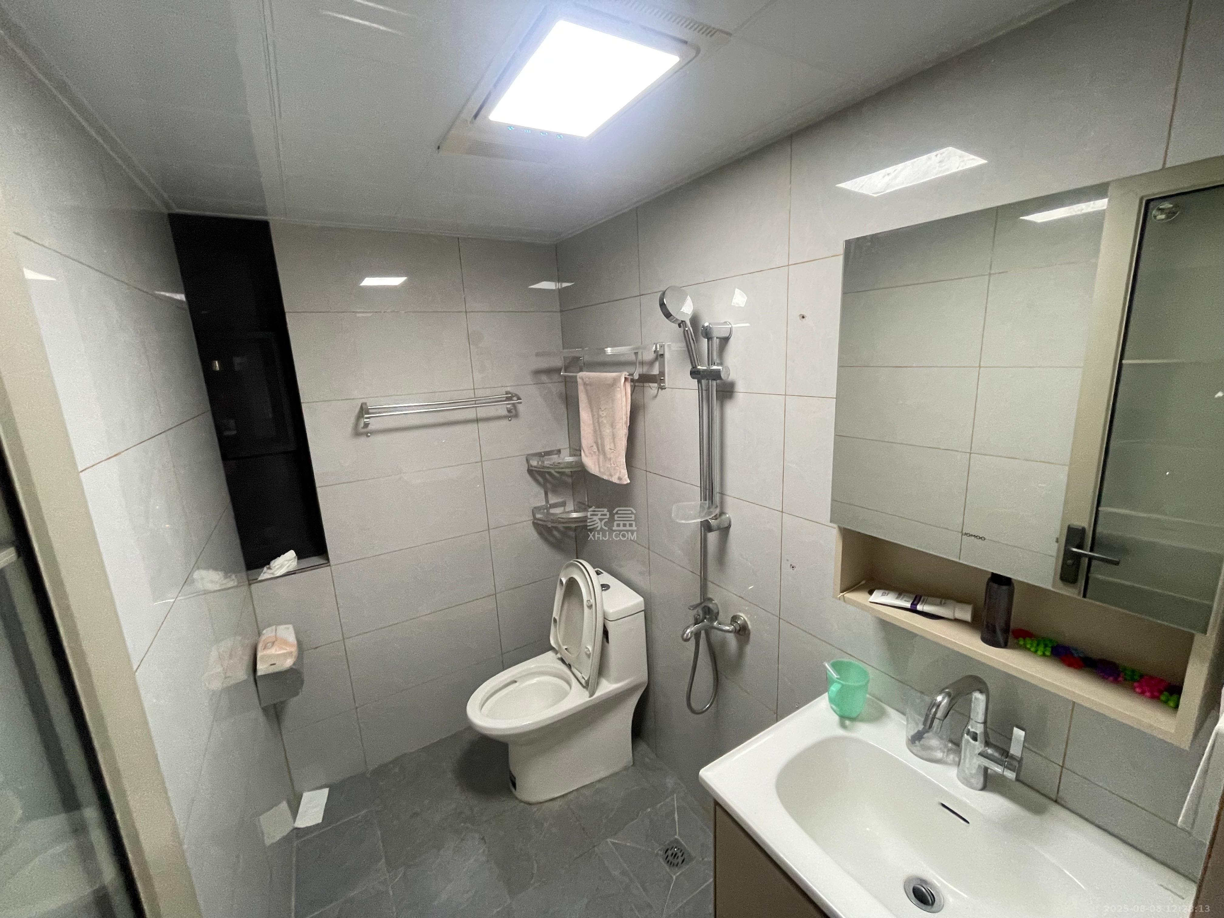 深业喜汇 4室2厅2卫 3200.0元/月 深业喜汇 4室2厅2卫 3200.0元/月室内图