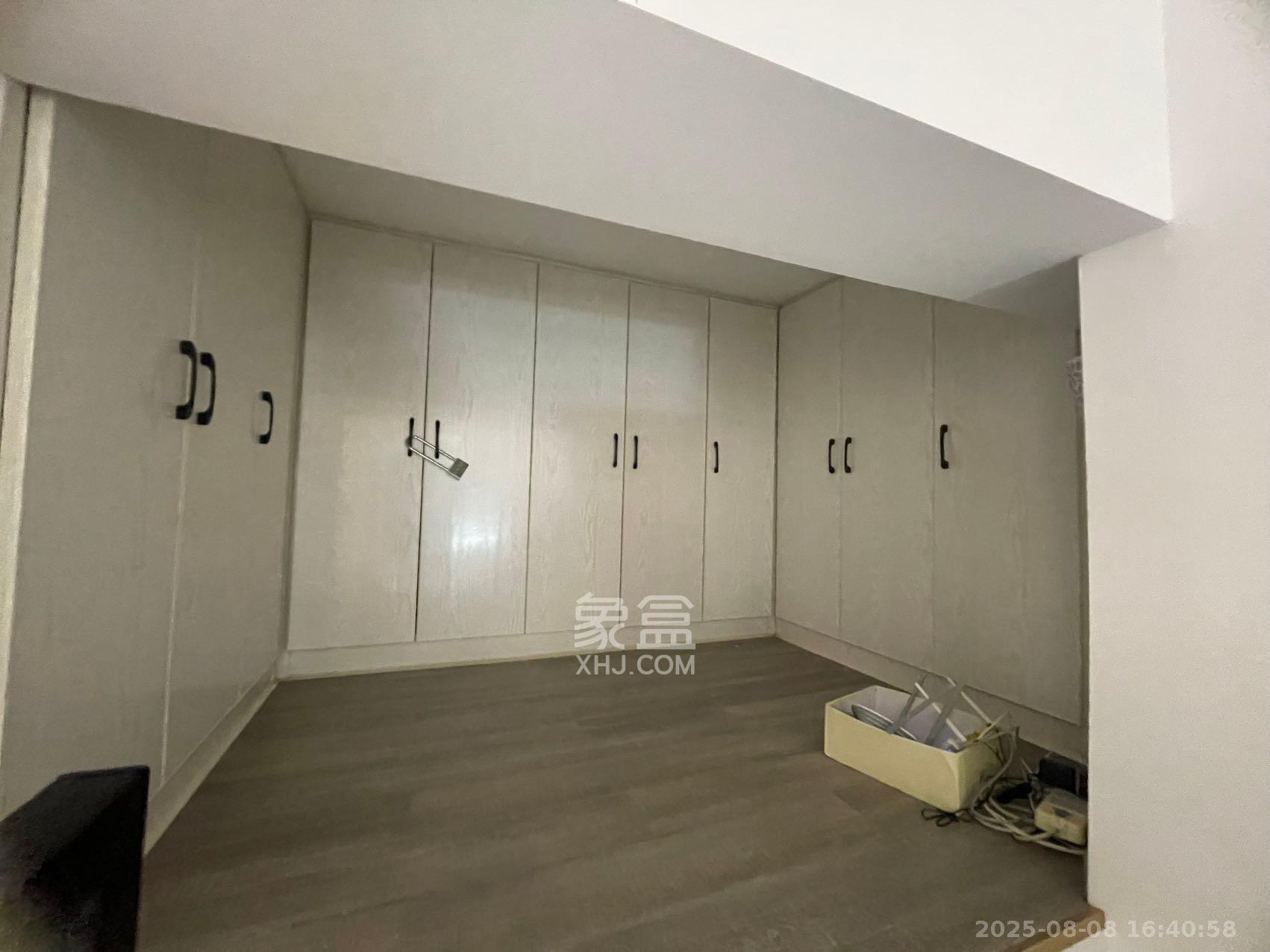 弘坤云寓  2室1厅1卫    2400.0元/月室内图