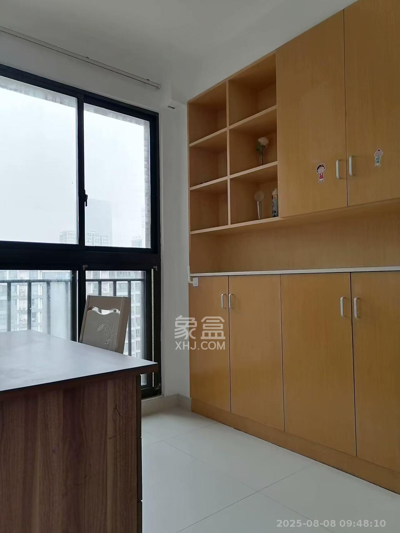钱隆樽品(一、二、三期)  3室2厅1卫   2600.00元/月室内图