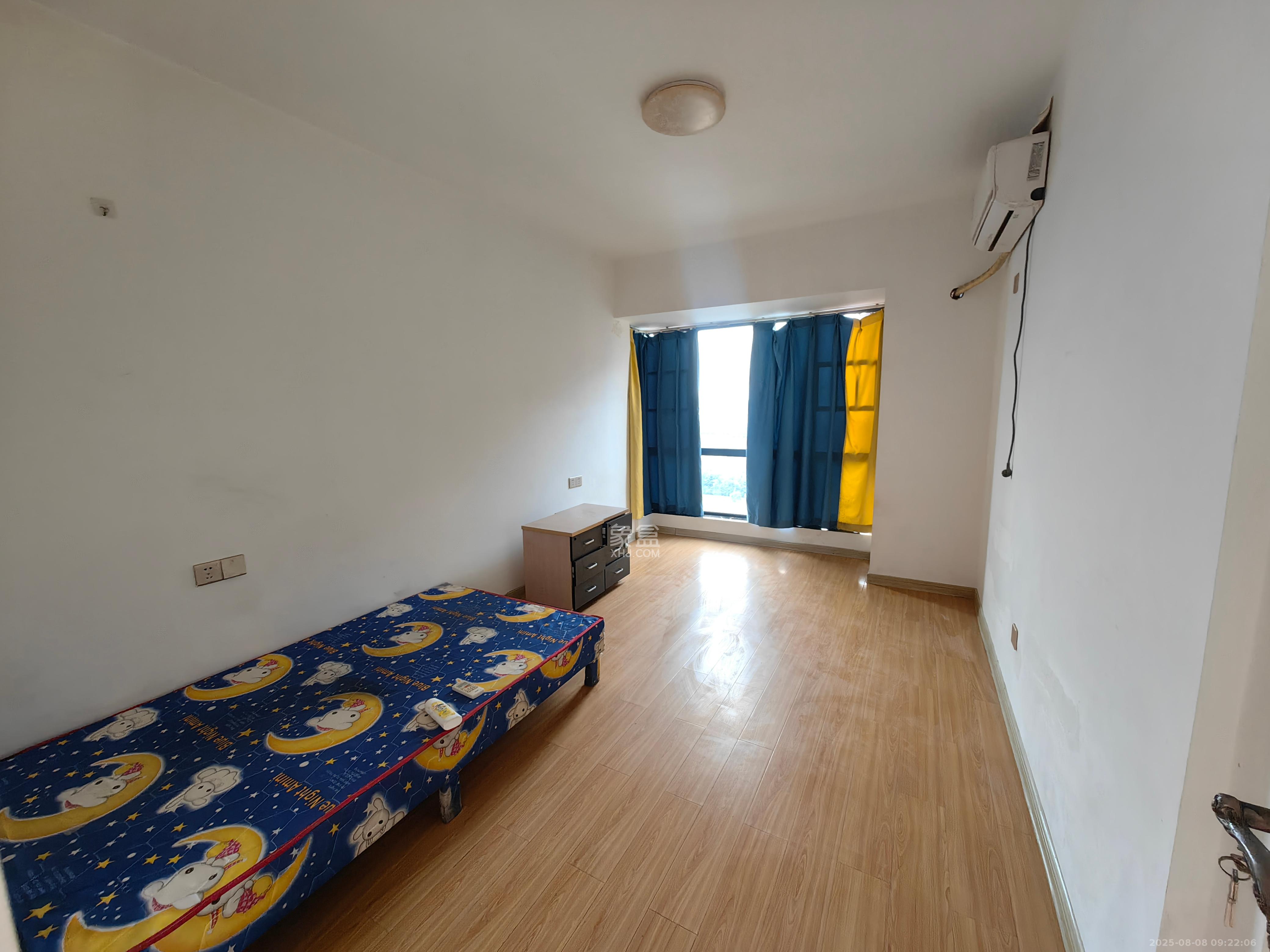 海伦春天 3室2厅1卫 1950.0元/月 海伦春天 3室2厅1卫 1950.0元/月室内图