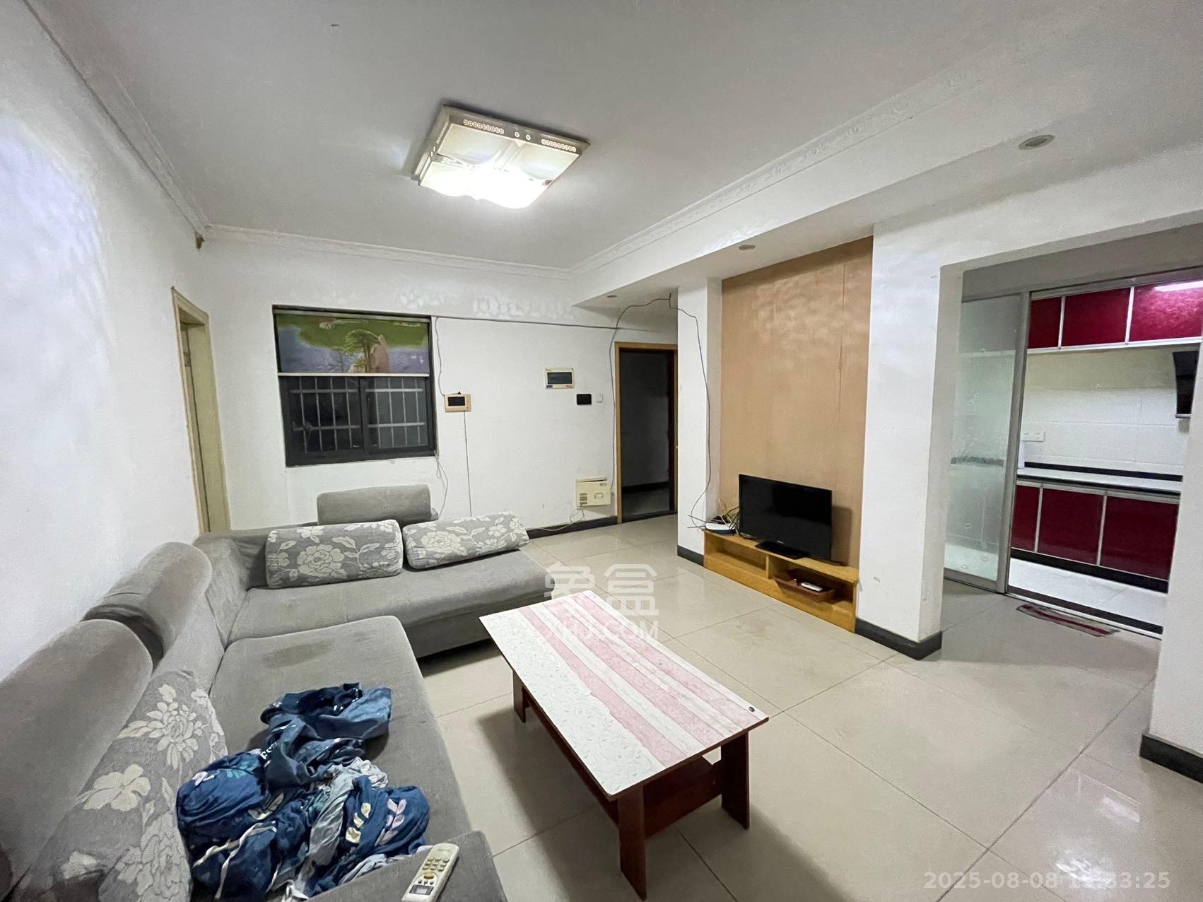 红公馆（前程丽景大厦）  3室2厅1卫    2200.0元/月室内图