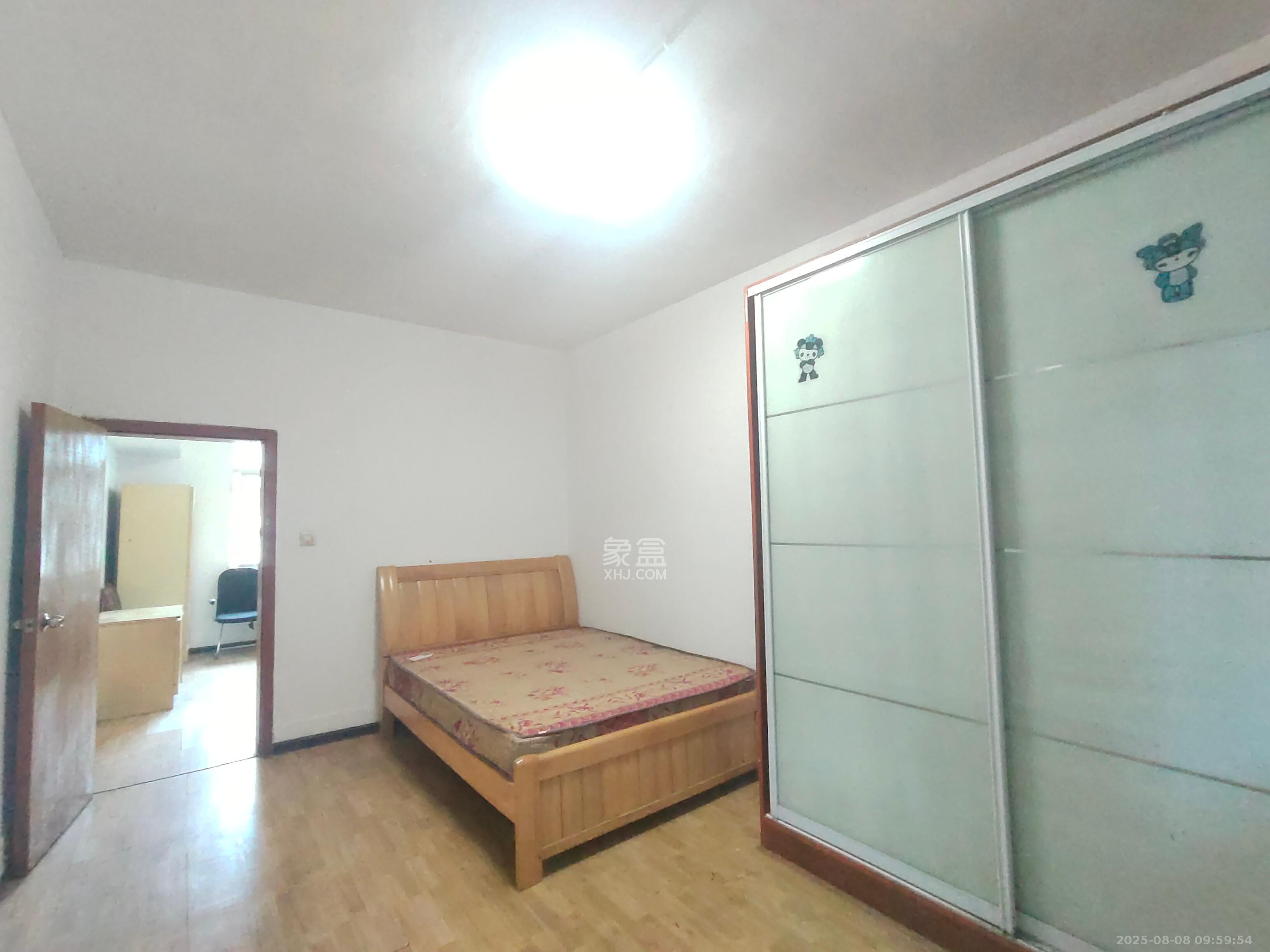 人民新村 3室1厅1卫 1800.0元/月 人民新村 3室1厅1卫 1800.0元/月室内图