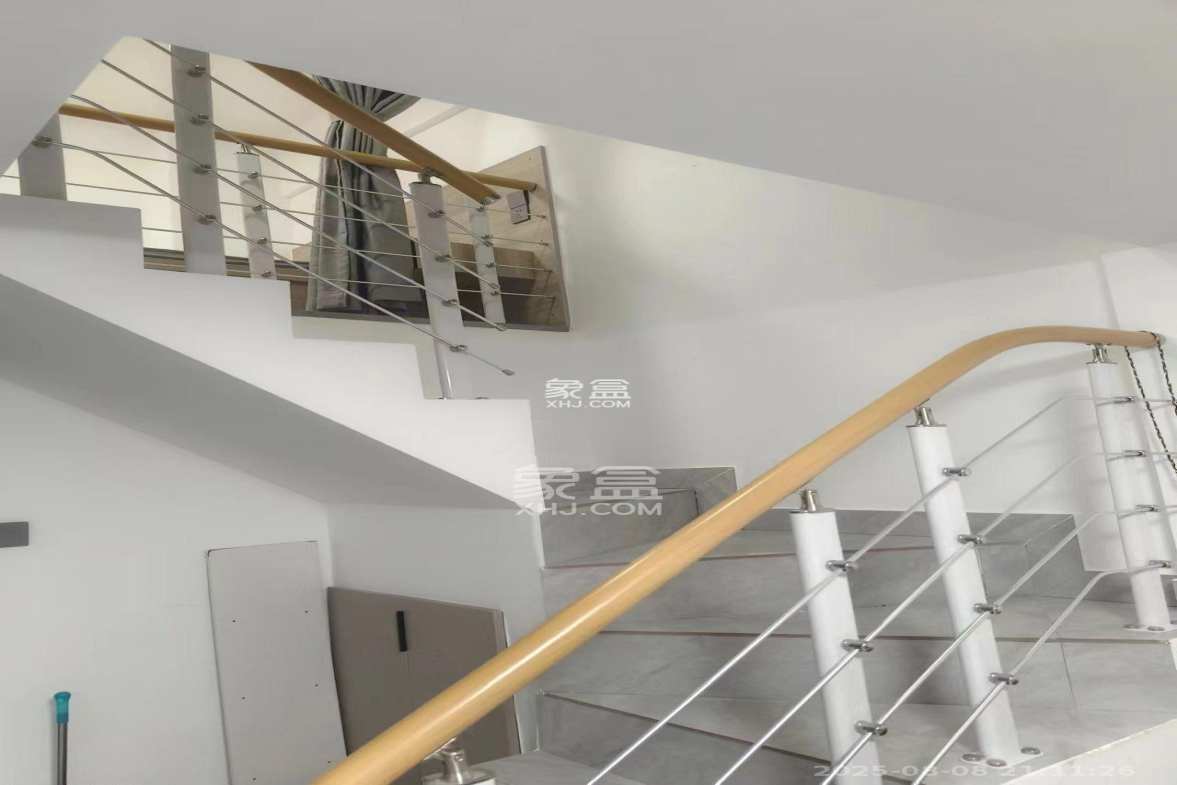 天麓轻奢国际 2室1厅1卫 1600.0元/月 天麓轻奢国际 2室1厅1卫 1600.0元/月室内图