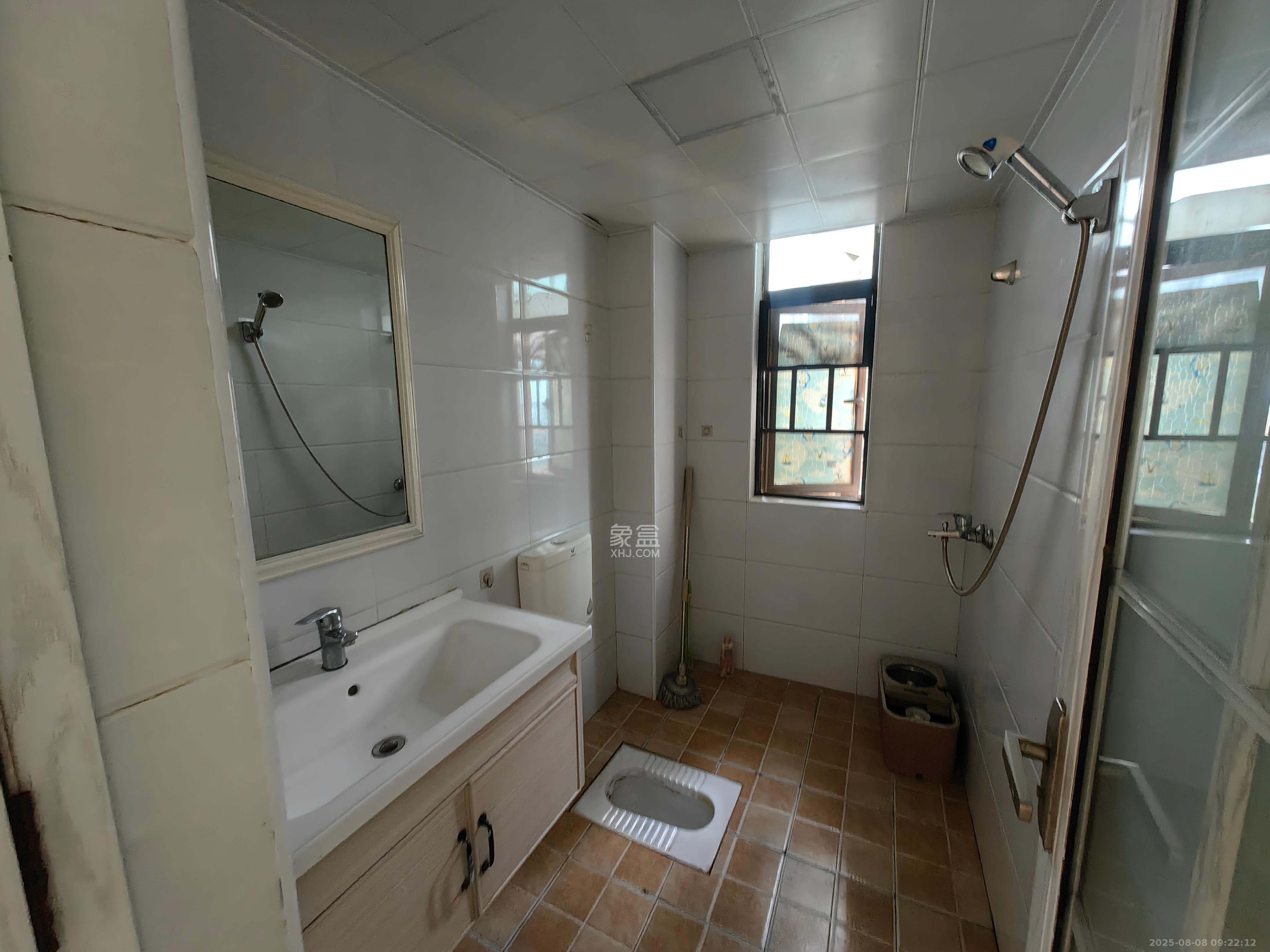 海伦春天 3室2厅1卫 1950.0元/月 海伦春天 3室2厅1卫 1950.0元/月室内图