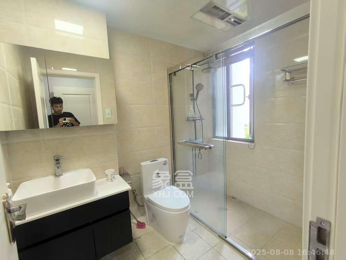 阳光100一期、四五期 3室2厅2卫 3450.0元/月 阳光100一期、四五期 3室2厅2卫 3450.0元/月室内图