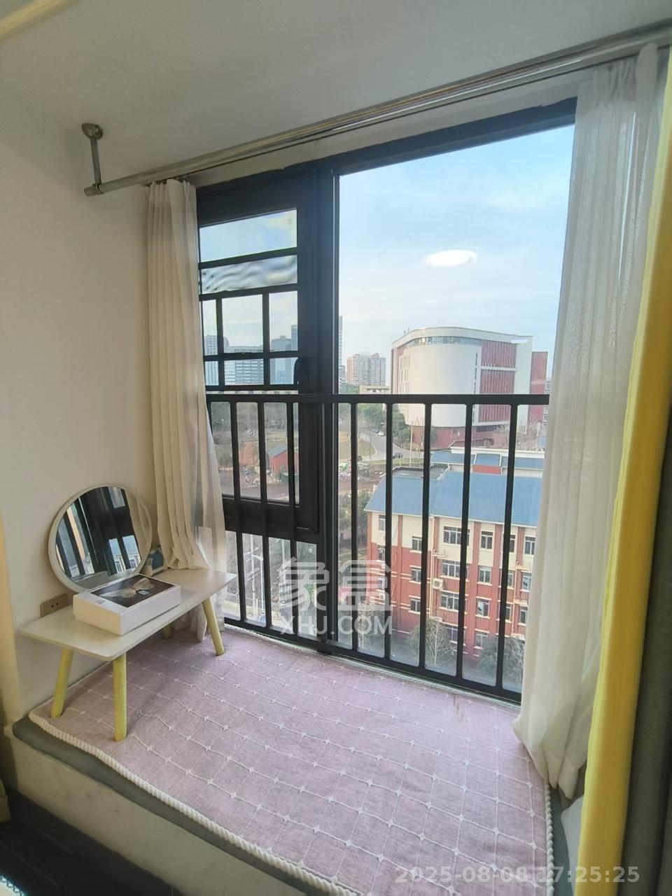 复地星光天地 1室1厅1卫 1500.0元/月 复地星光天地 1室1厅1卫 1500.0元/月室内图