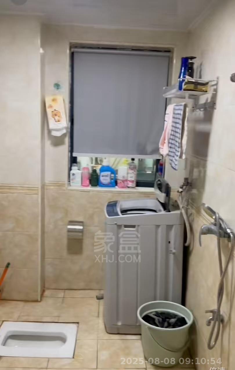 中建御山和苑  3室2厅2卫   1800.00元/月室内图