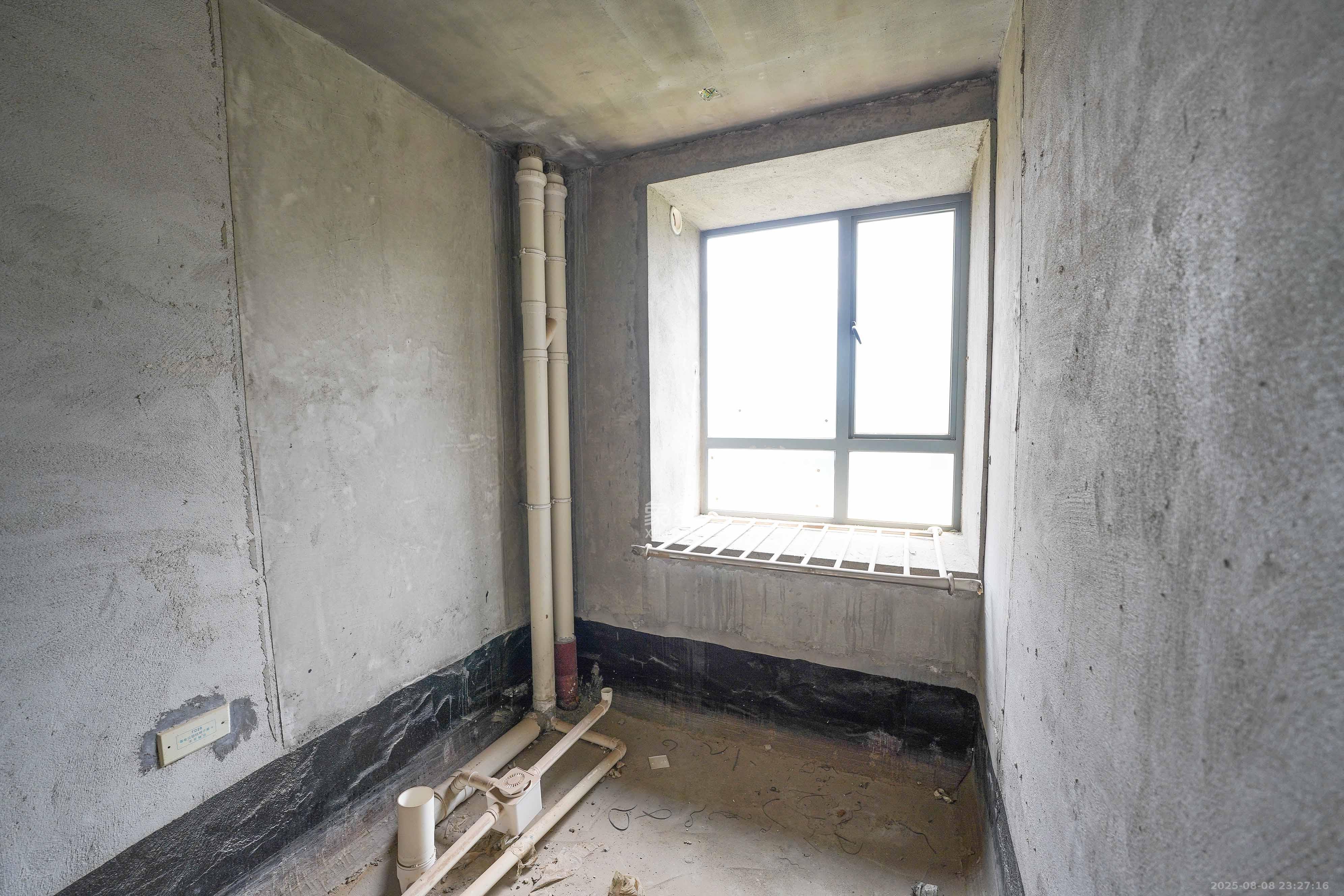 和美星城 5室2厅1卫 150.0万 和美星城 5室2厅1卫 150.0万卫生间