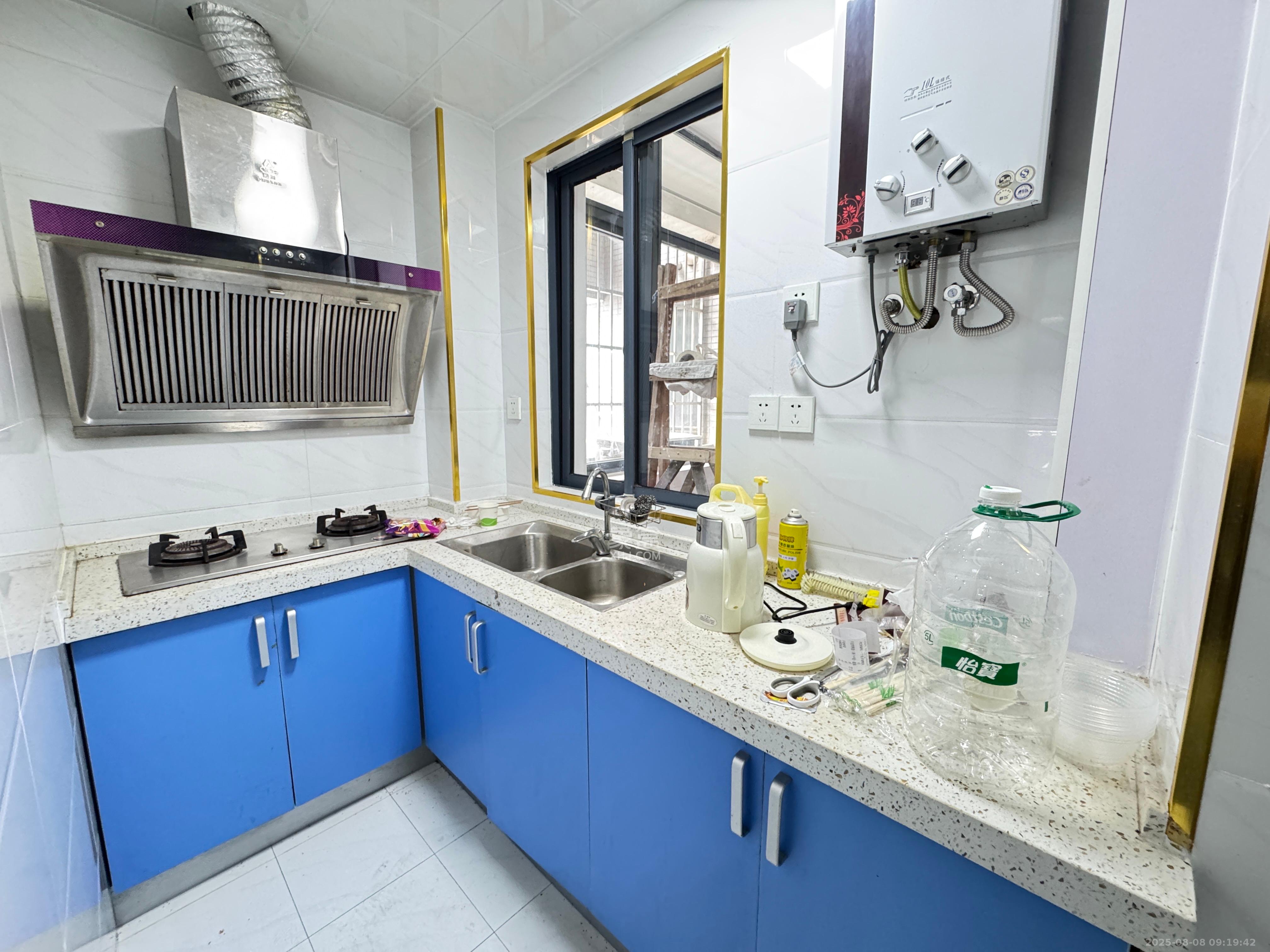 亚商国际  1室1厅1卫    2200.0元/月室内图