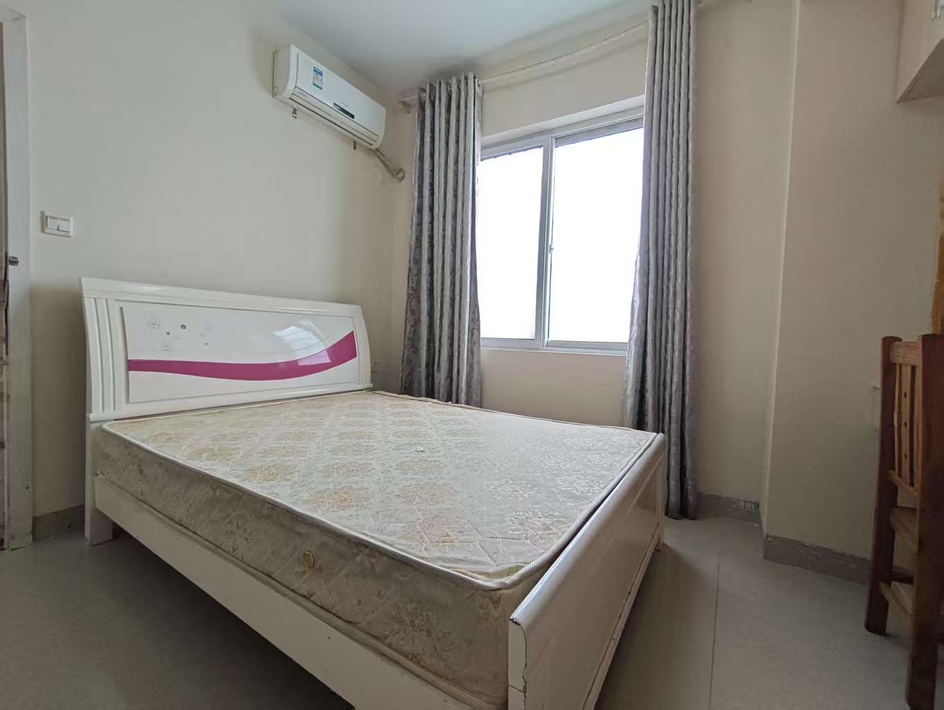 冠都现代城(冠都幸福彼岸) 1室0厅0卫 1000.0元/月 冠都现代城(冠都幸福彼岸) 1室0厅0卫 1000.0元/月室内图