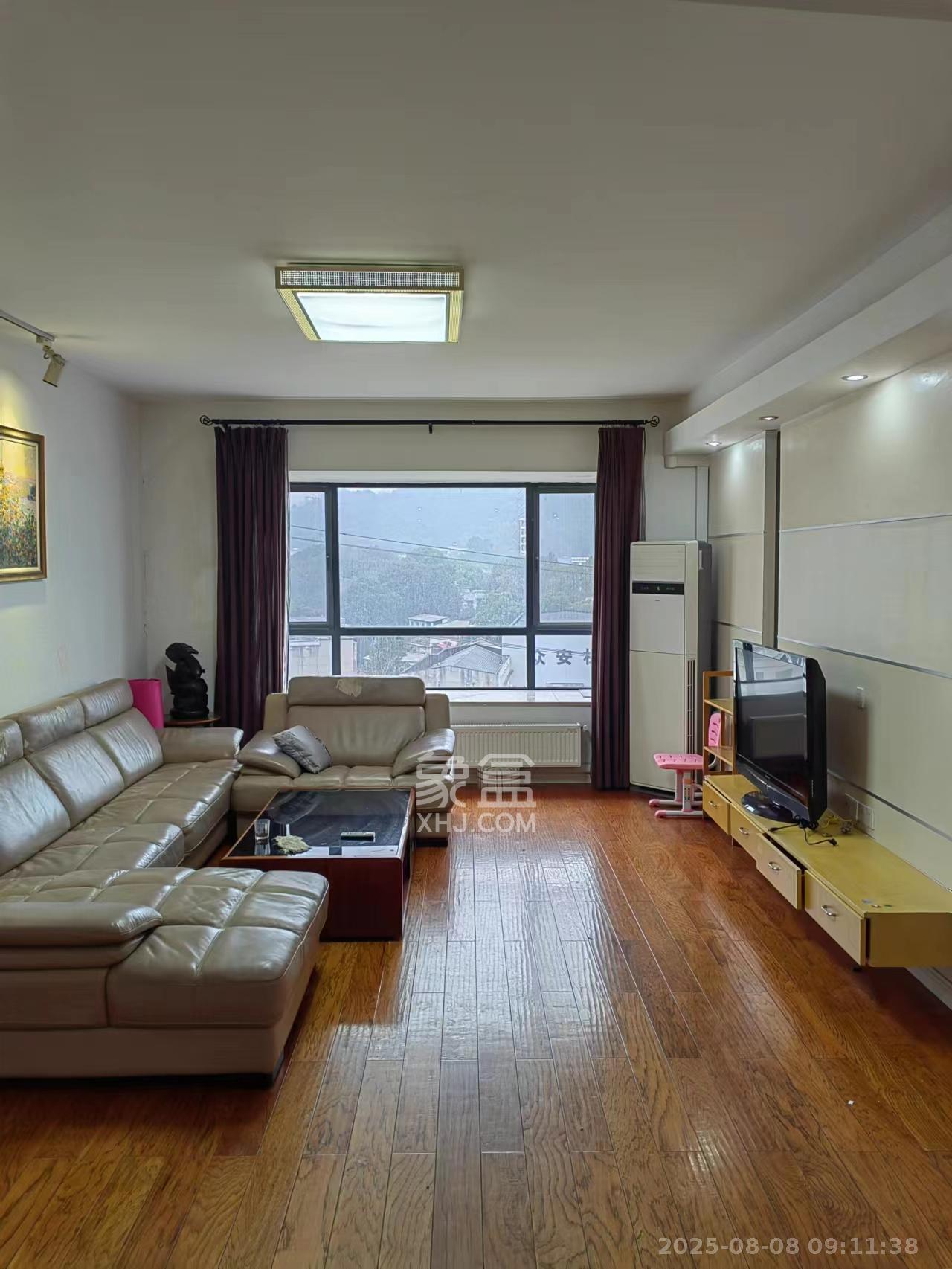 莱茵城 4室2厅2卫 2800.0元/月 莱茵城 4室2厅2卫 2800.0元/月室内图