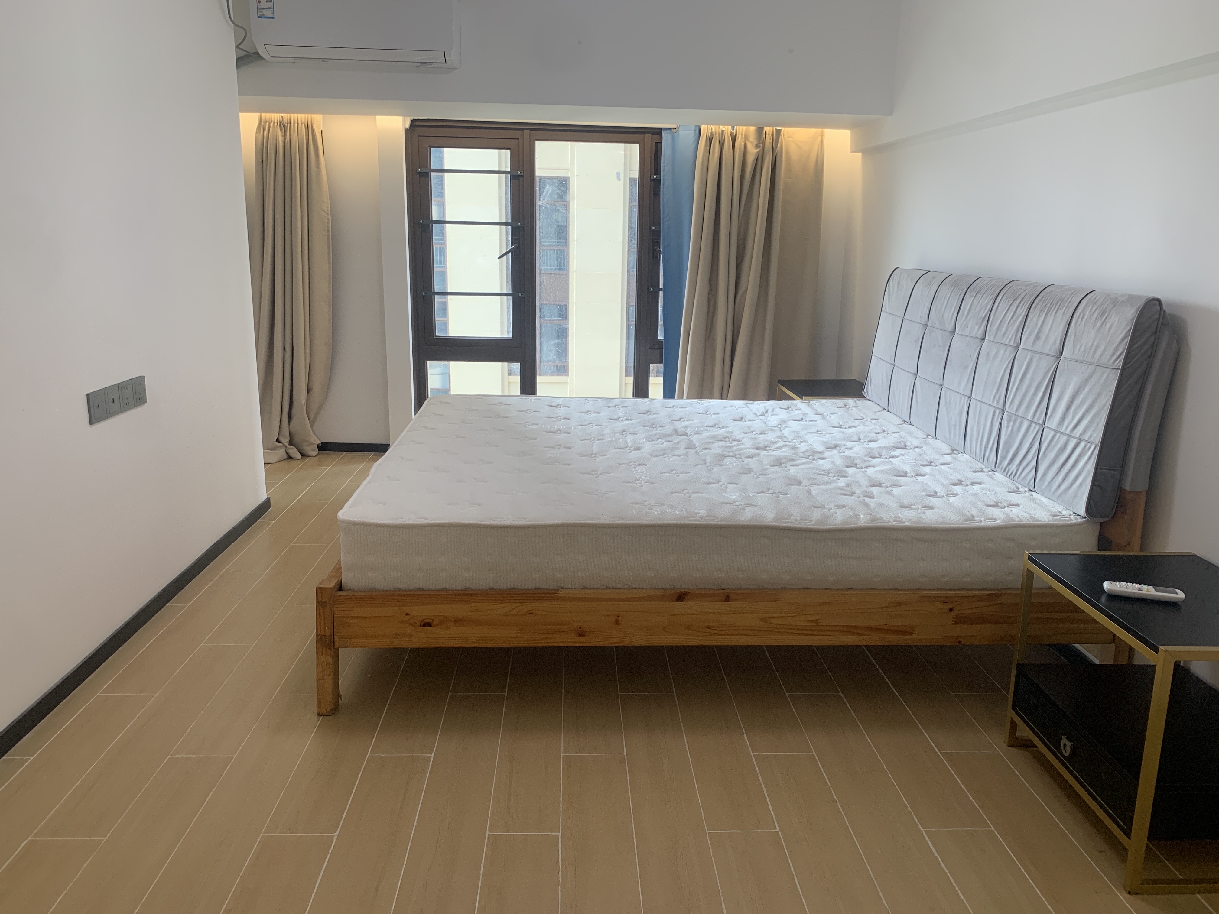 海航豪庭南苑  1室1厅2卫    3200.0元/月 海航豪庭南苑  1室1厅2卫    3200.0元/月室内图